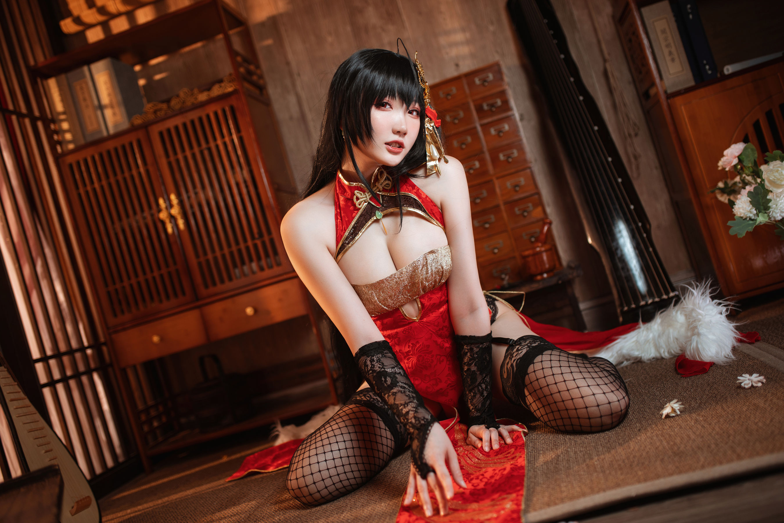 [福利COS] Coser瓜希酱福利 - 大凤旗袍