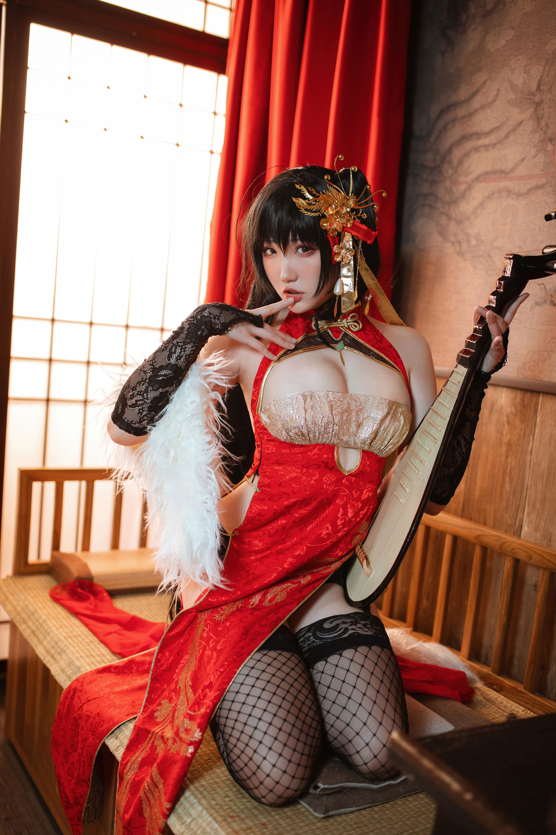 [福利COS] Coser瓜希酱福利 - 大凤旗袍