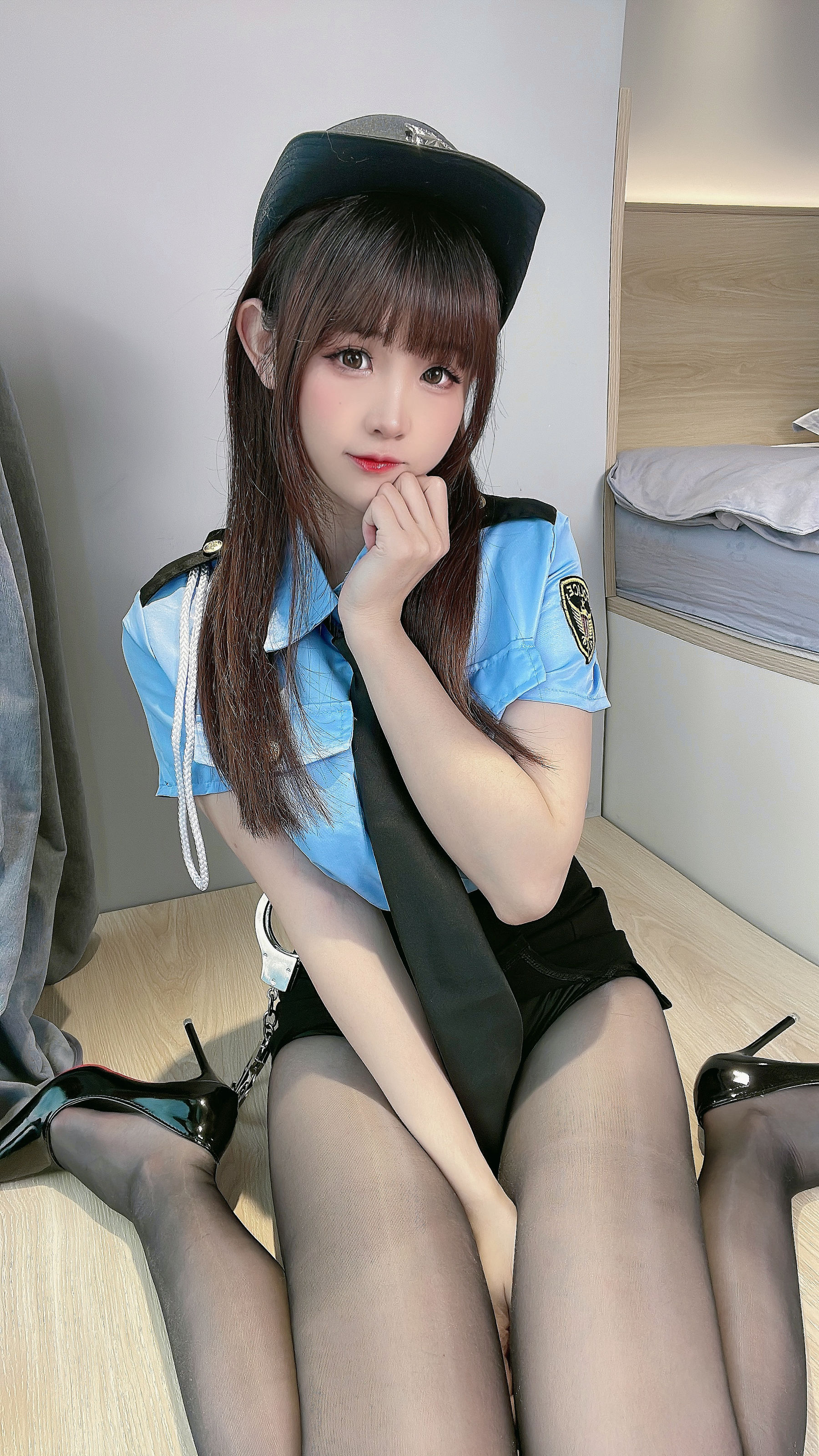 [福利COS] miko酱ww - 女警制服