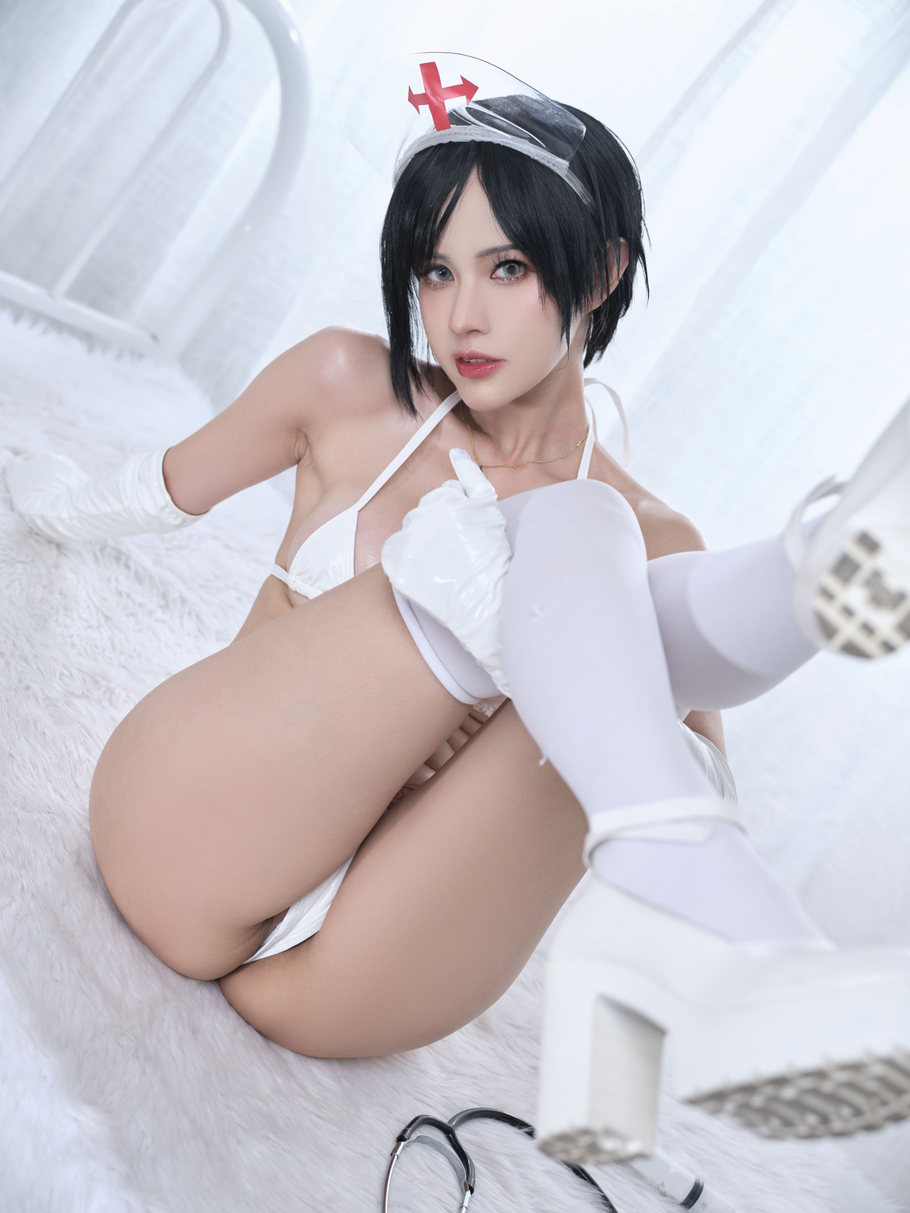 [福利COS] PingPing - Ada Wong Nurse