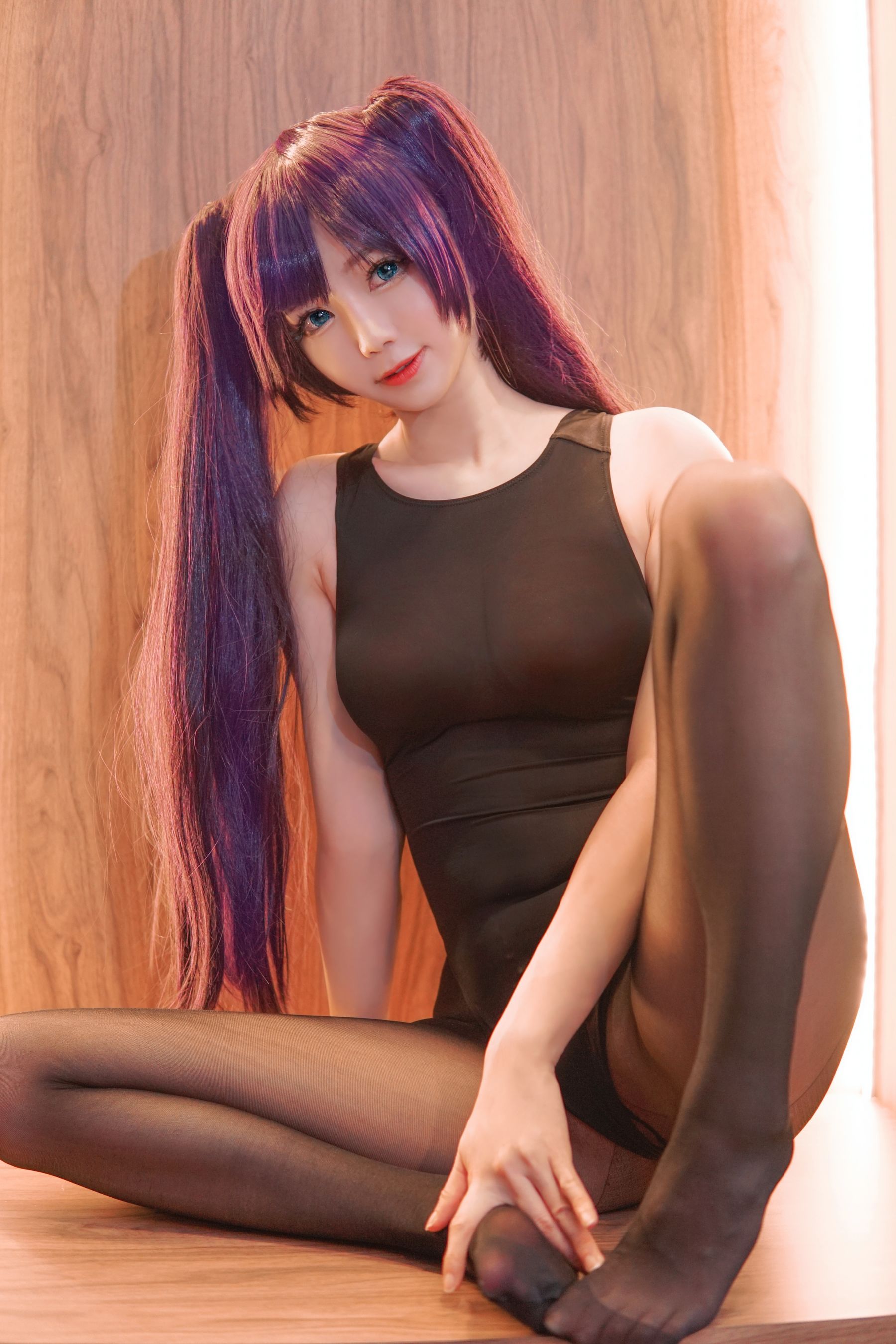 [福利COS] Sally Dorasnow - Mona Swimsuit
