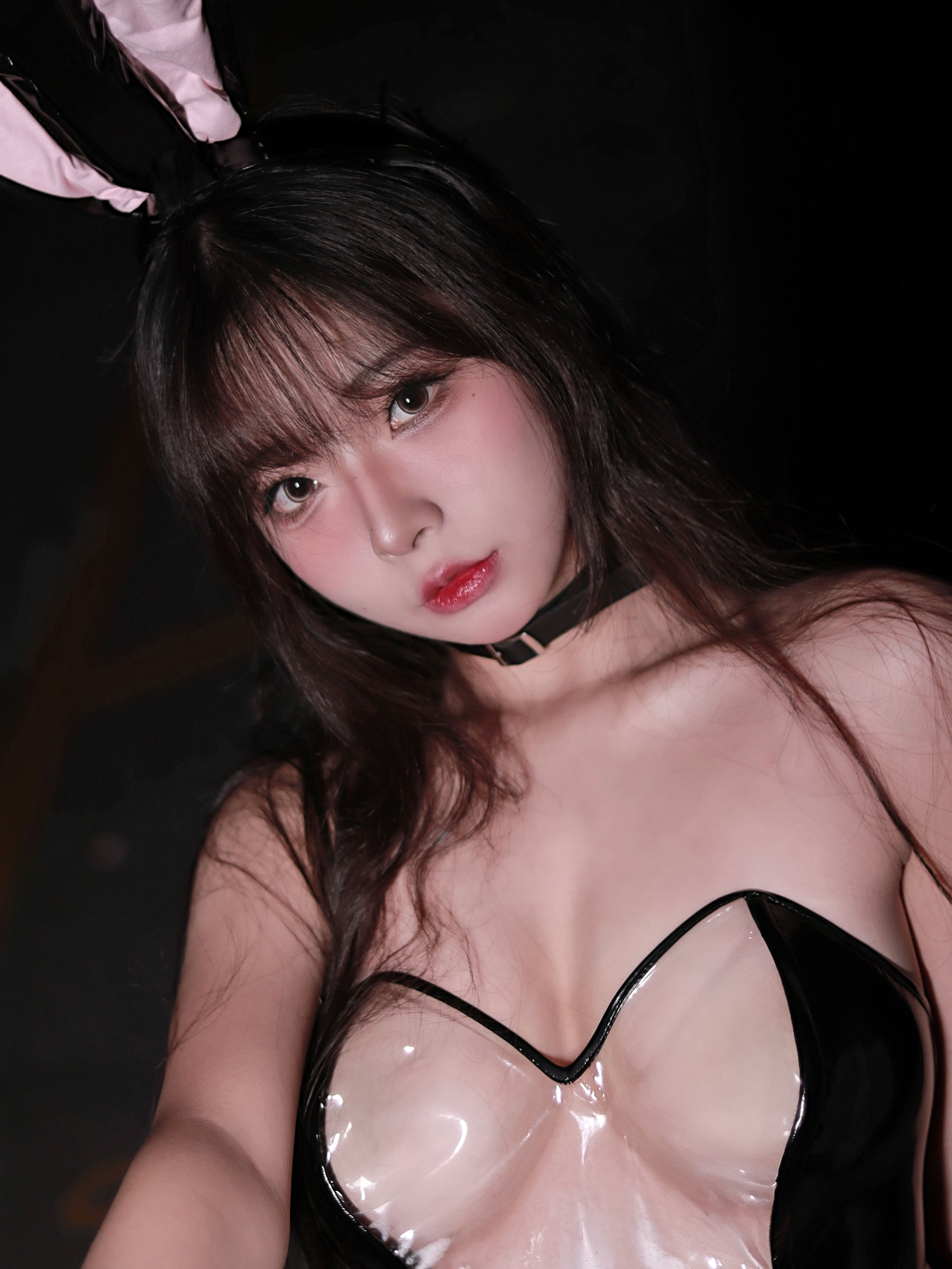 [福利COS] yuuhui玉汇 - 雨中透明兔女郎