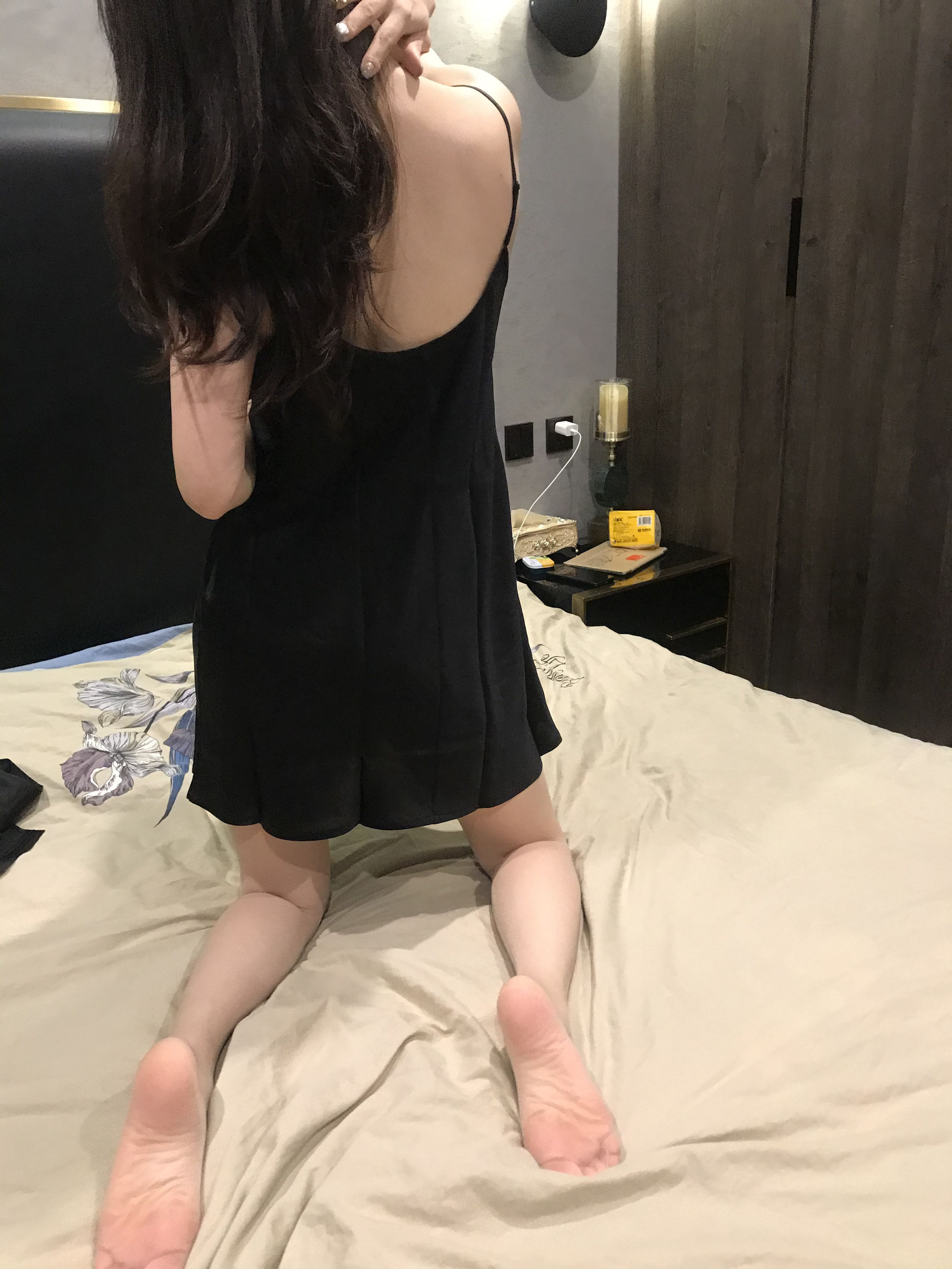 [福利COS] 丝足博主麋鹿_Monroe 2020.08.12 不一样的奢华