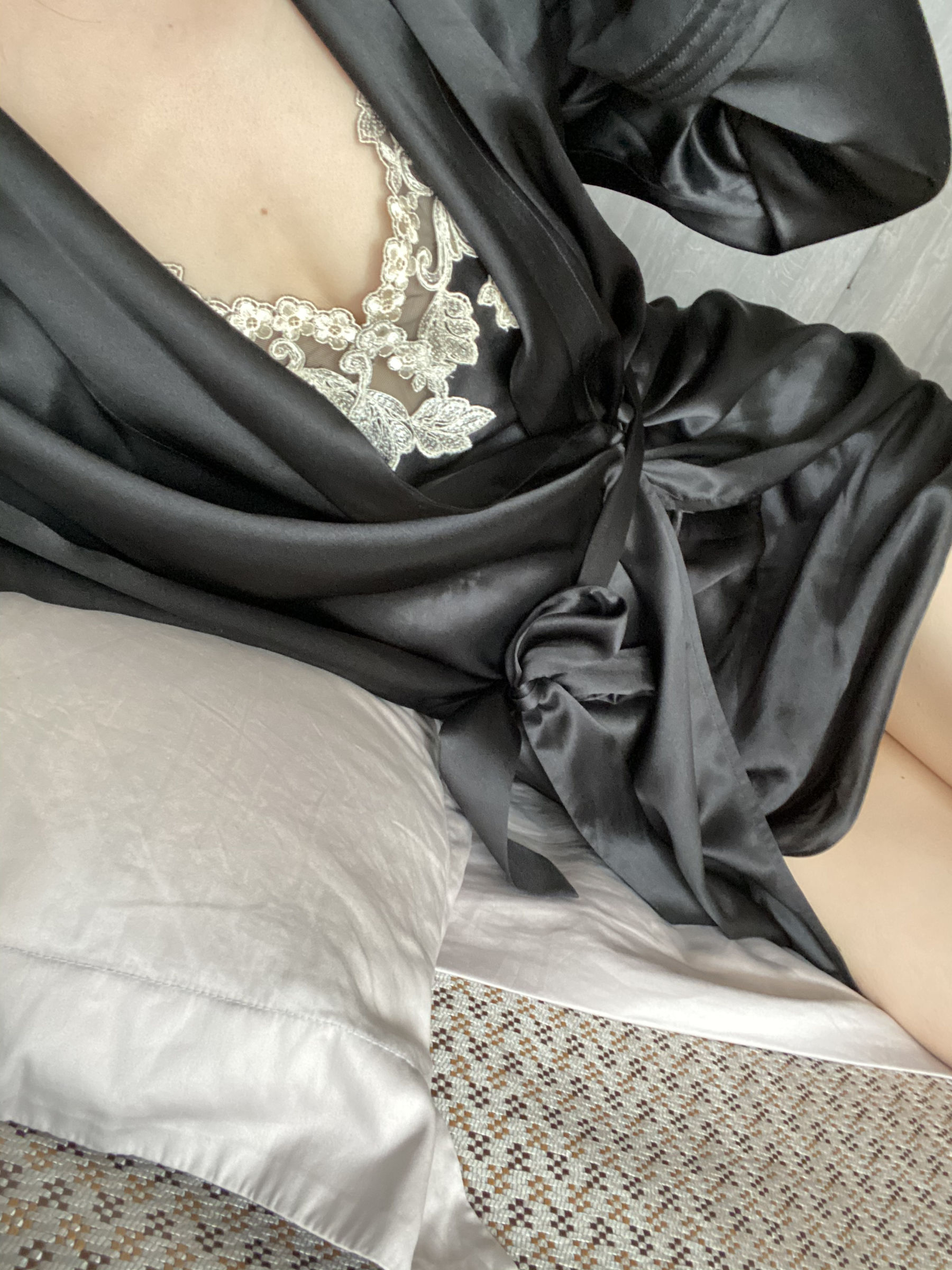 [福利COS] 丝足博主麋鹿_Monroe 2020.08.16 丝绸般的柔滑