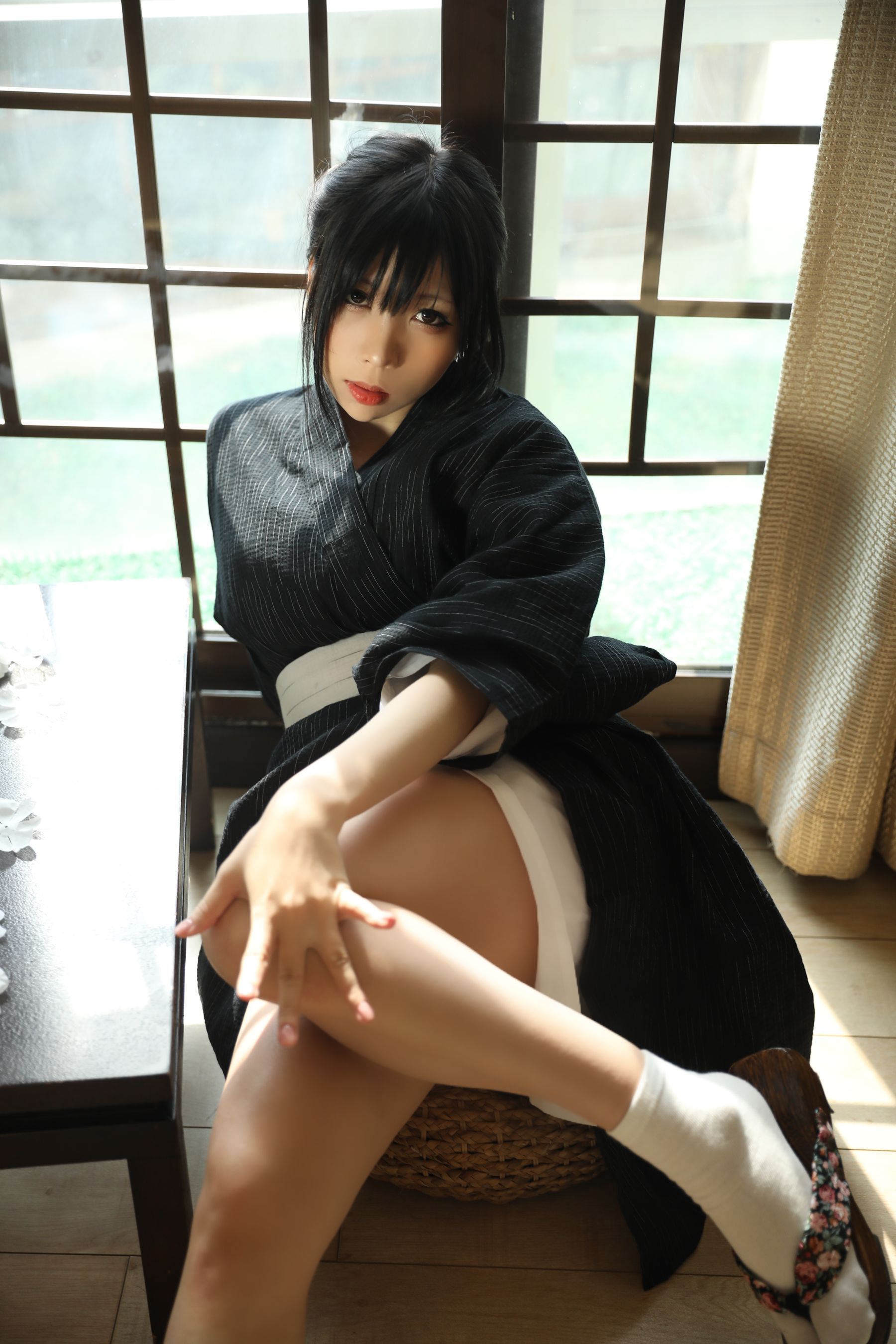 [福利COS] 二次元巨乳美女鹿野希 - 未亡人