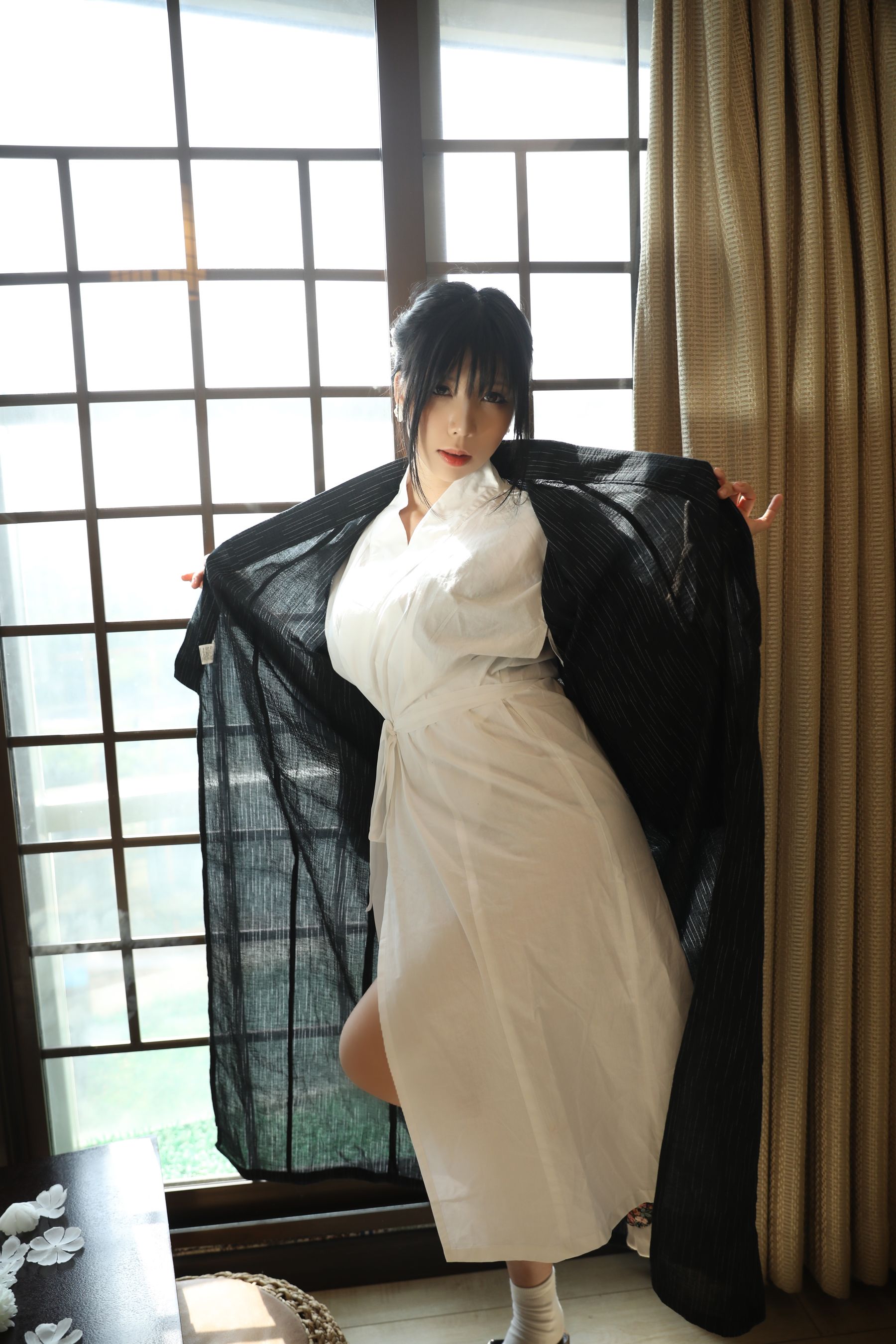 [福利COS] 二次元巨乳美女鹿野希 - 未亡人