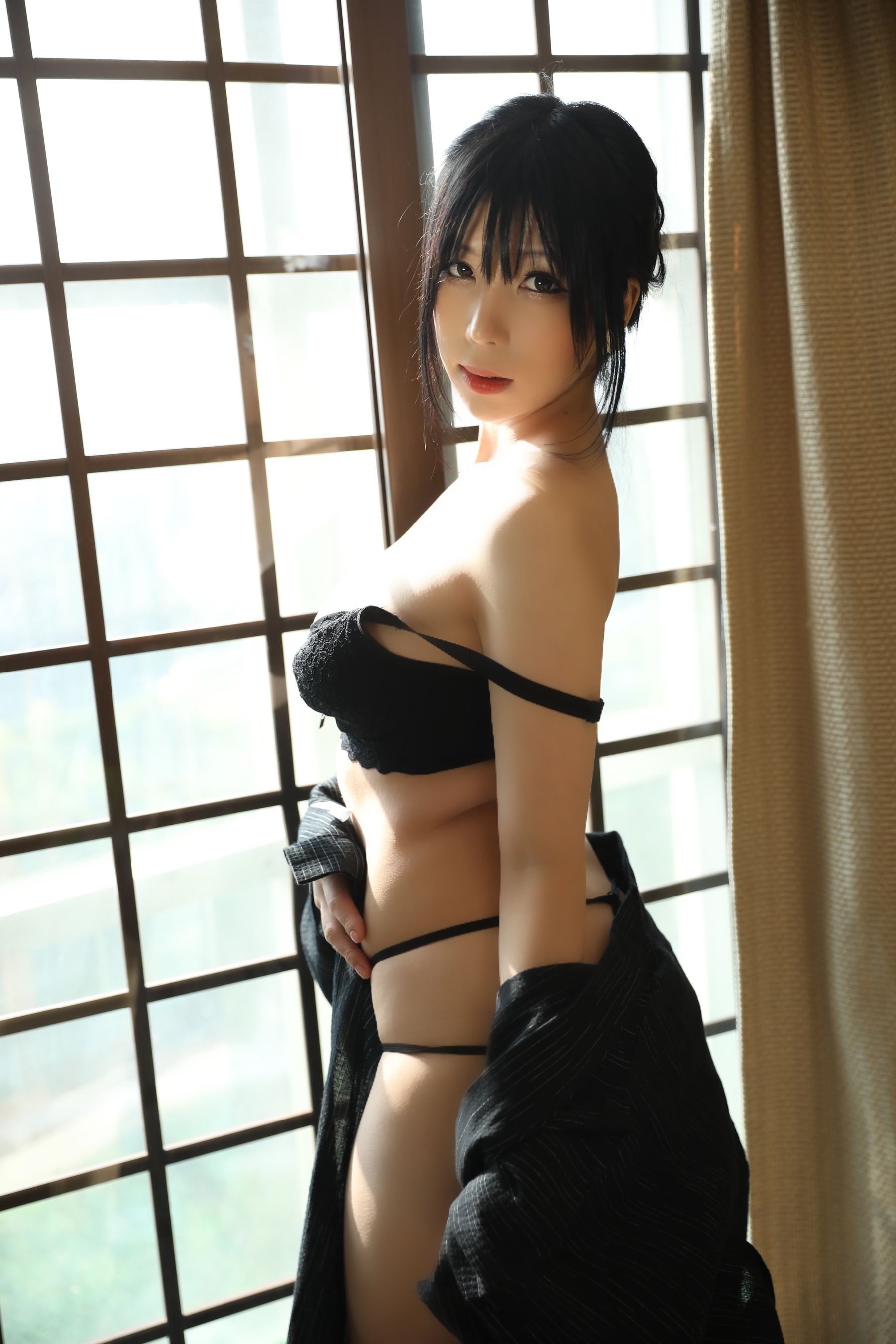 [福利COS] 二次元巨乳美女鹿野希 - 未亡人