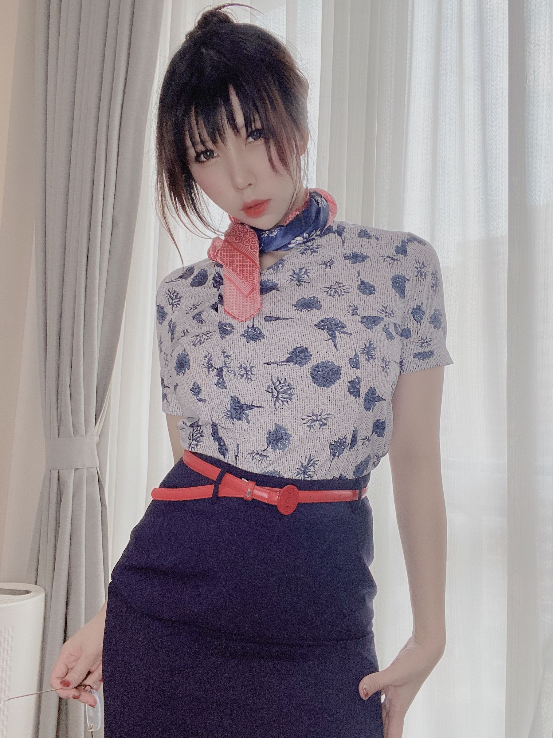 [福利COS] 二次元巨乳美女鹿野希 [Fantia] 【2021年09月】Olガール~オフィス編~