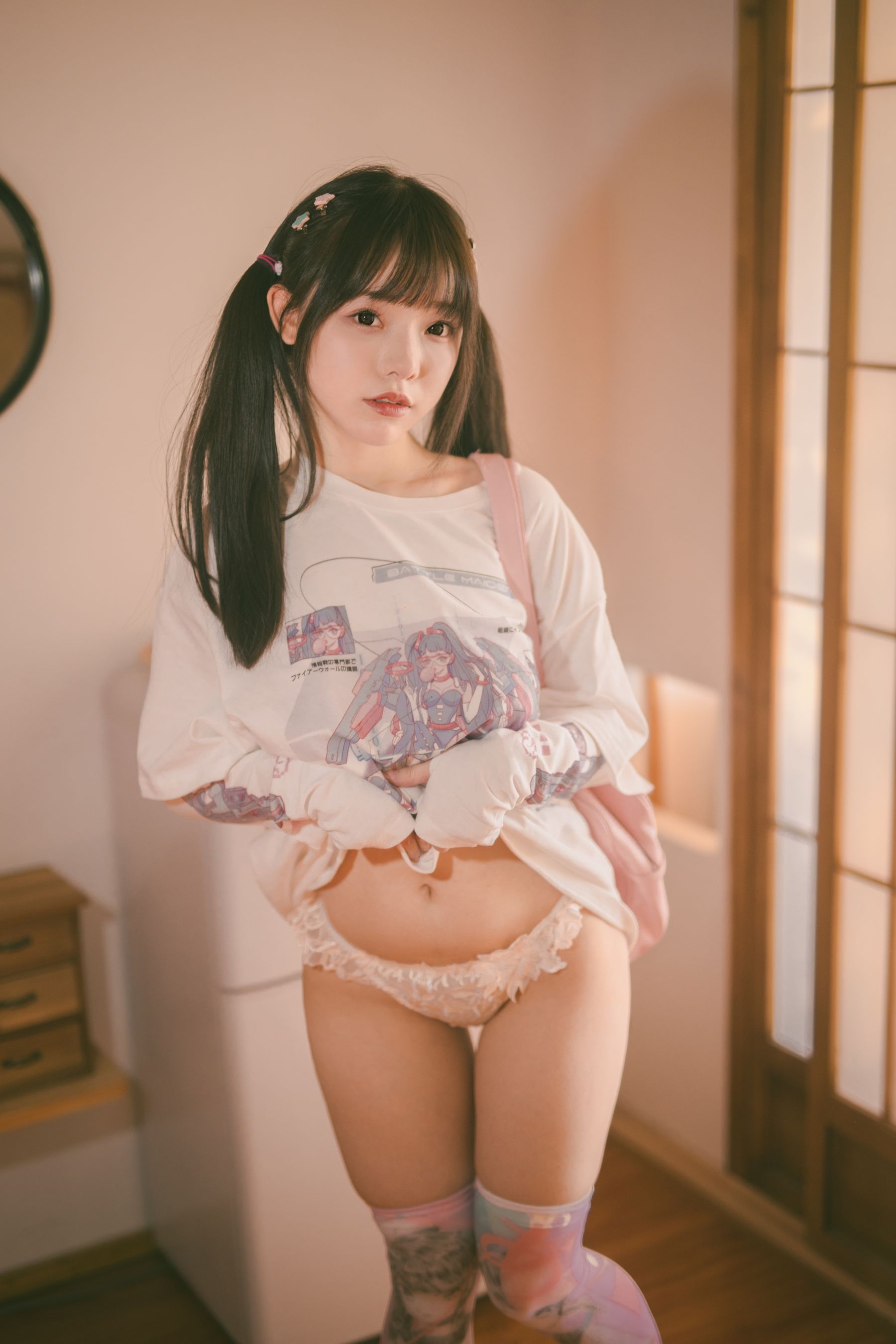 [福利COS] 六味帝皇酱 - 午后的少女
