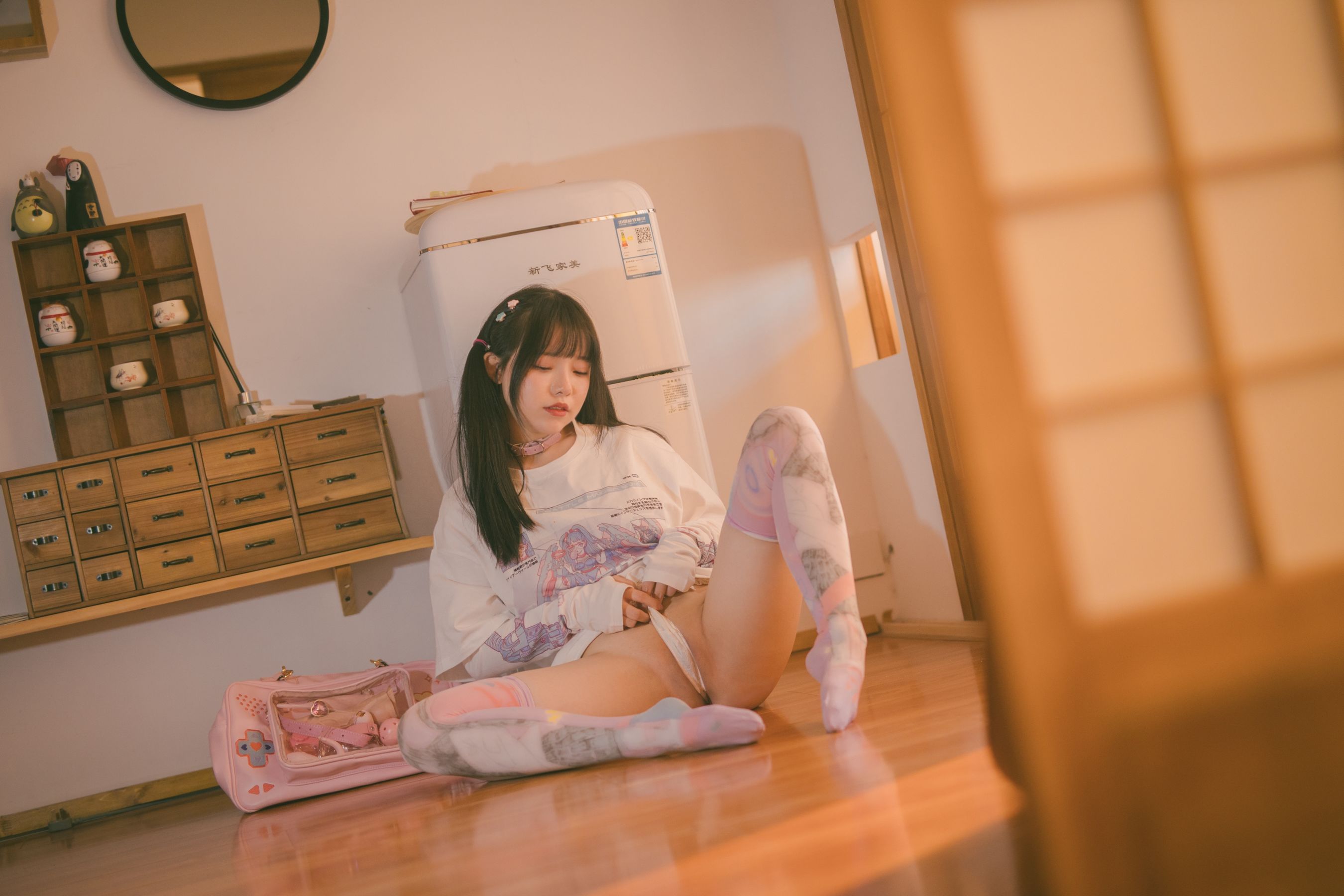 [福利COS] 六味帝皇酱 - 午后的少女