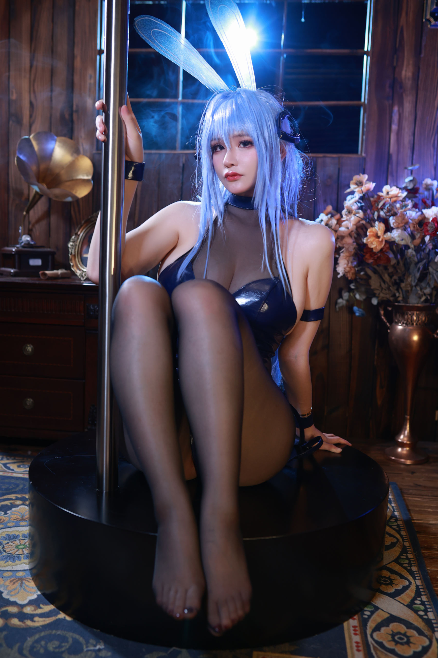 [福利COS] 前羽_rr - 花园