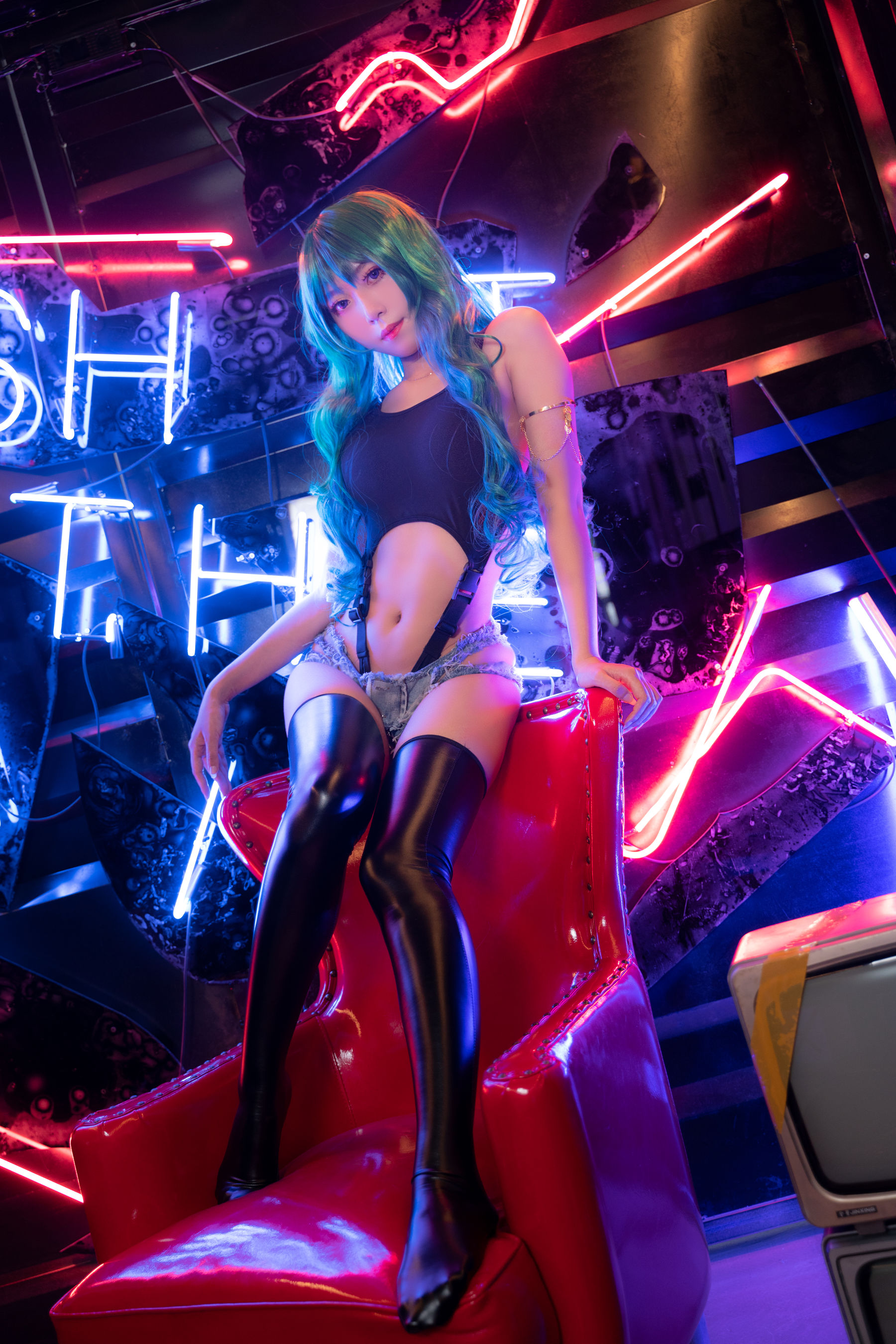 [福利COS] 动漫博主Money冷冷 - 高叉