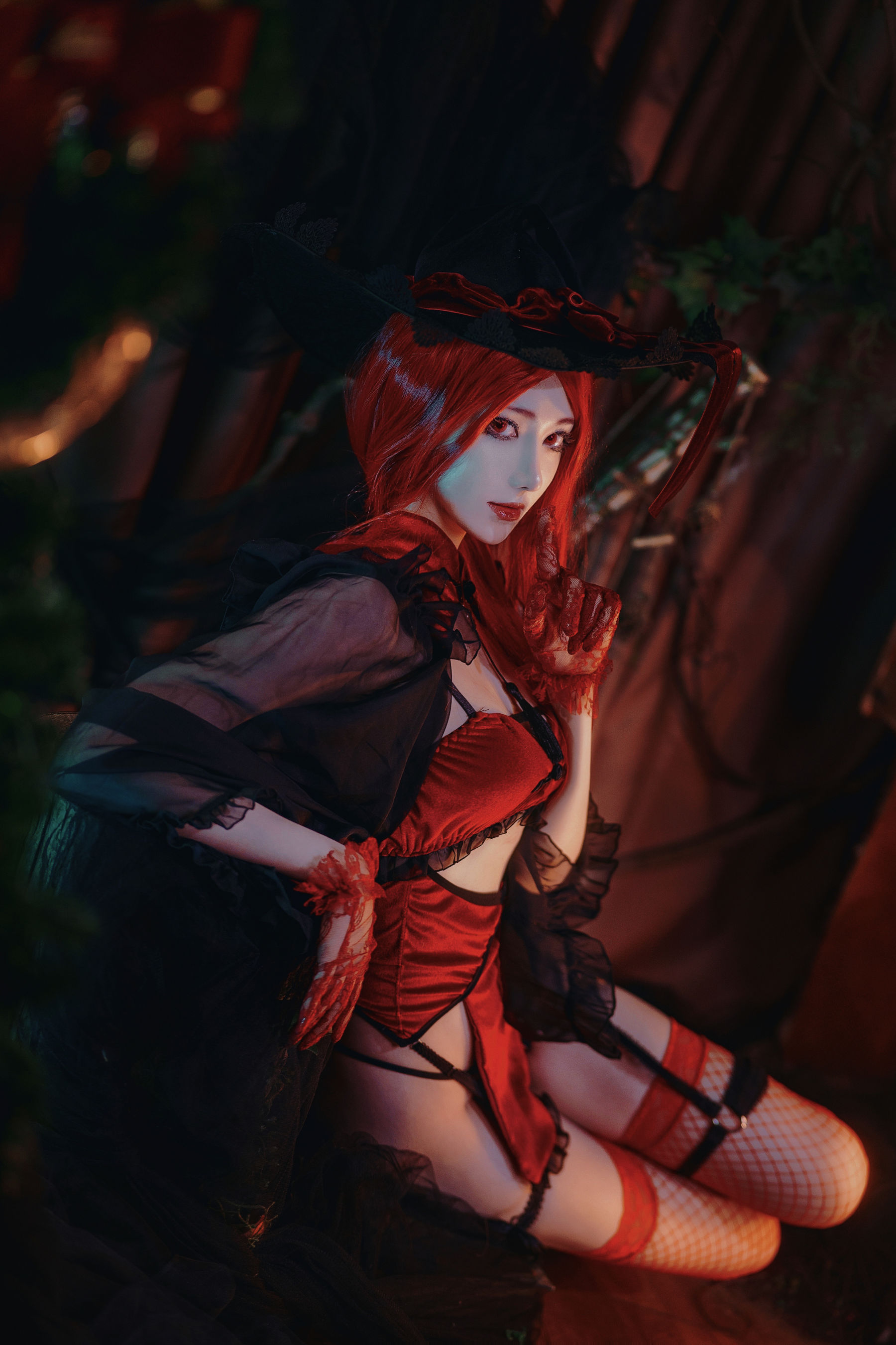 [福利COS] 动漫博主南桃Momoko - 红女巫