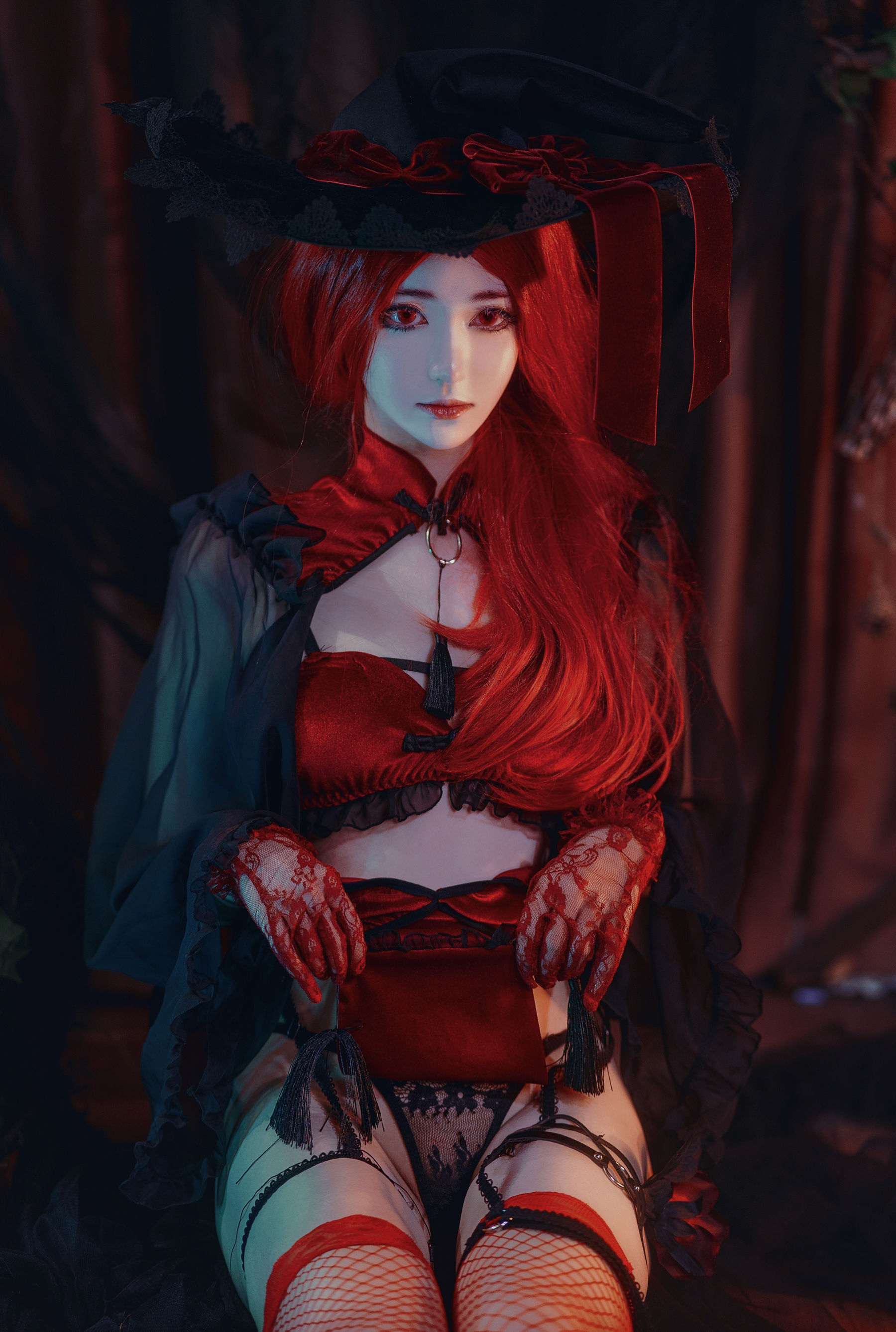 [福利COS] 动漫博主南桃Momoko - 红女巫