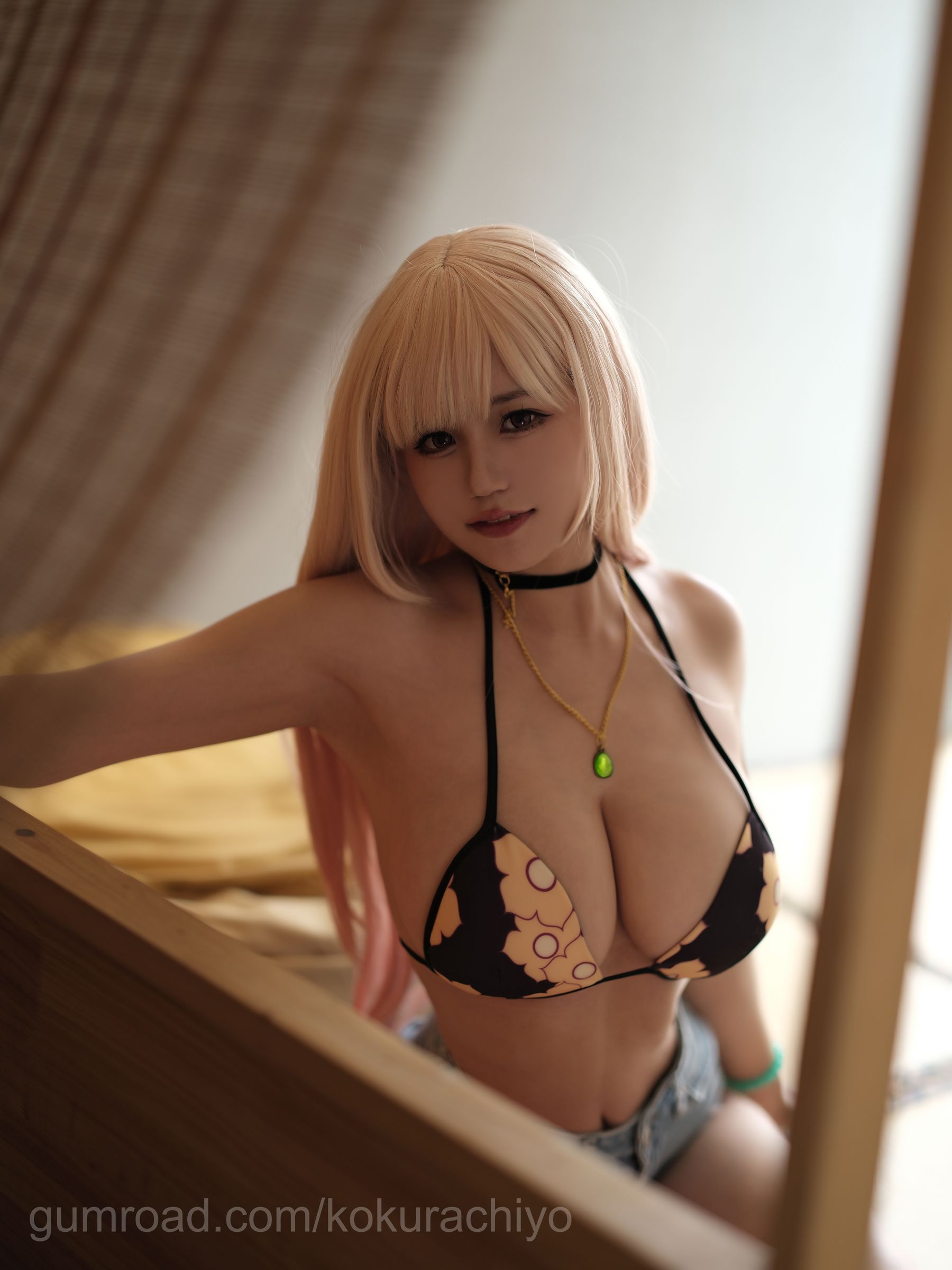 [福利COS] 动漫博主小仓千代w - 喜多川海夢泳装