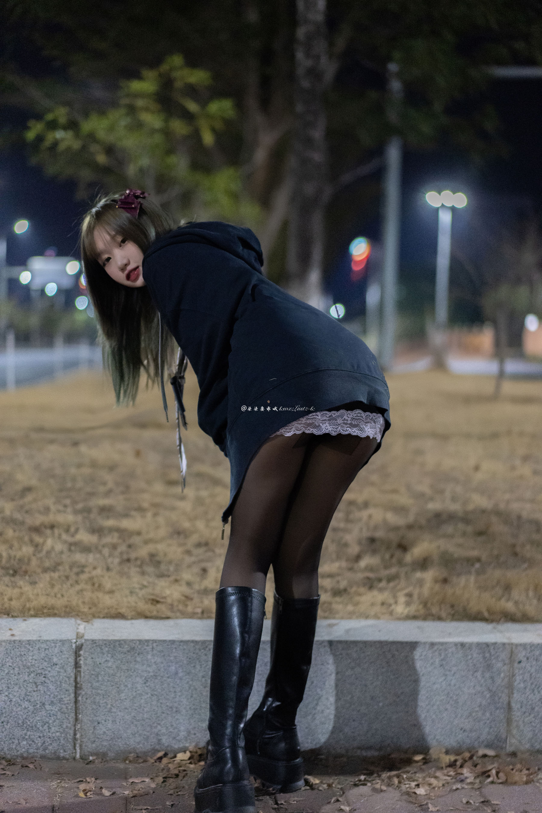 [福利COS] 动漫博主柒柒要乖哦 - 车内1