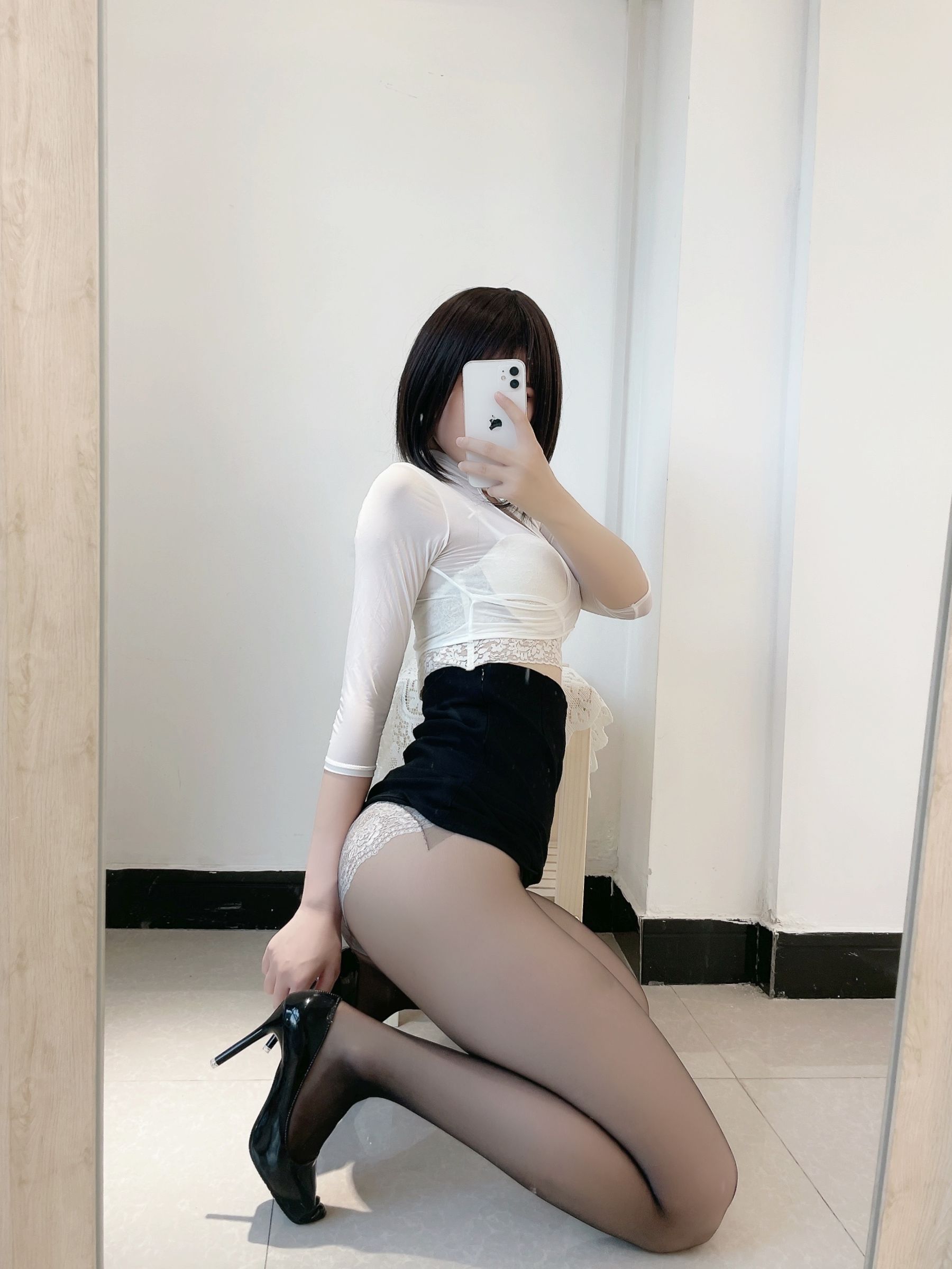 [福利COS] 动漫博主田璐璐 - OL3.0