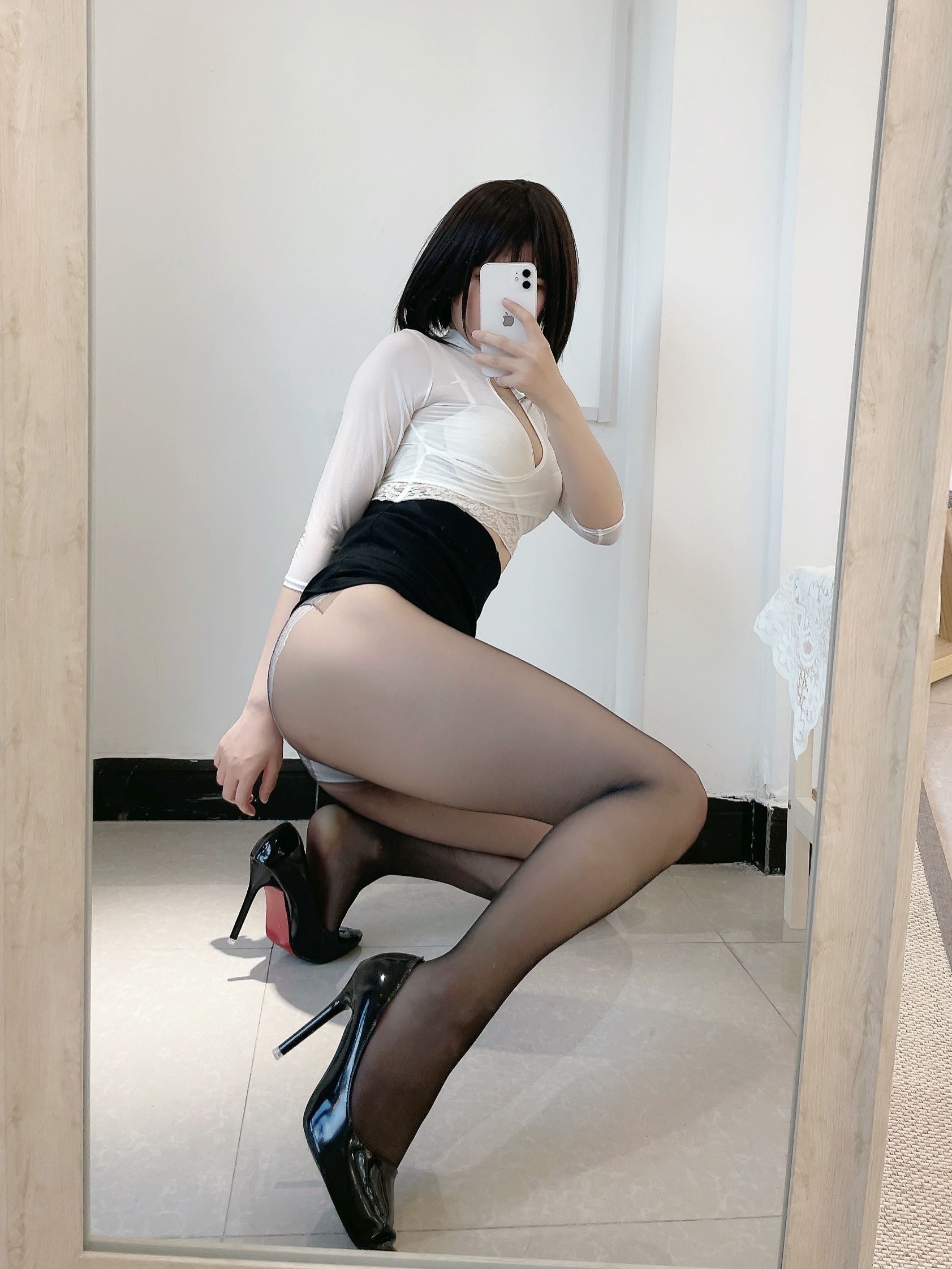 [福利COS] 动漫博主田璐璐 - OL3.0