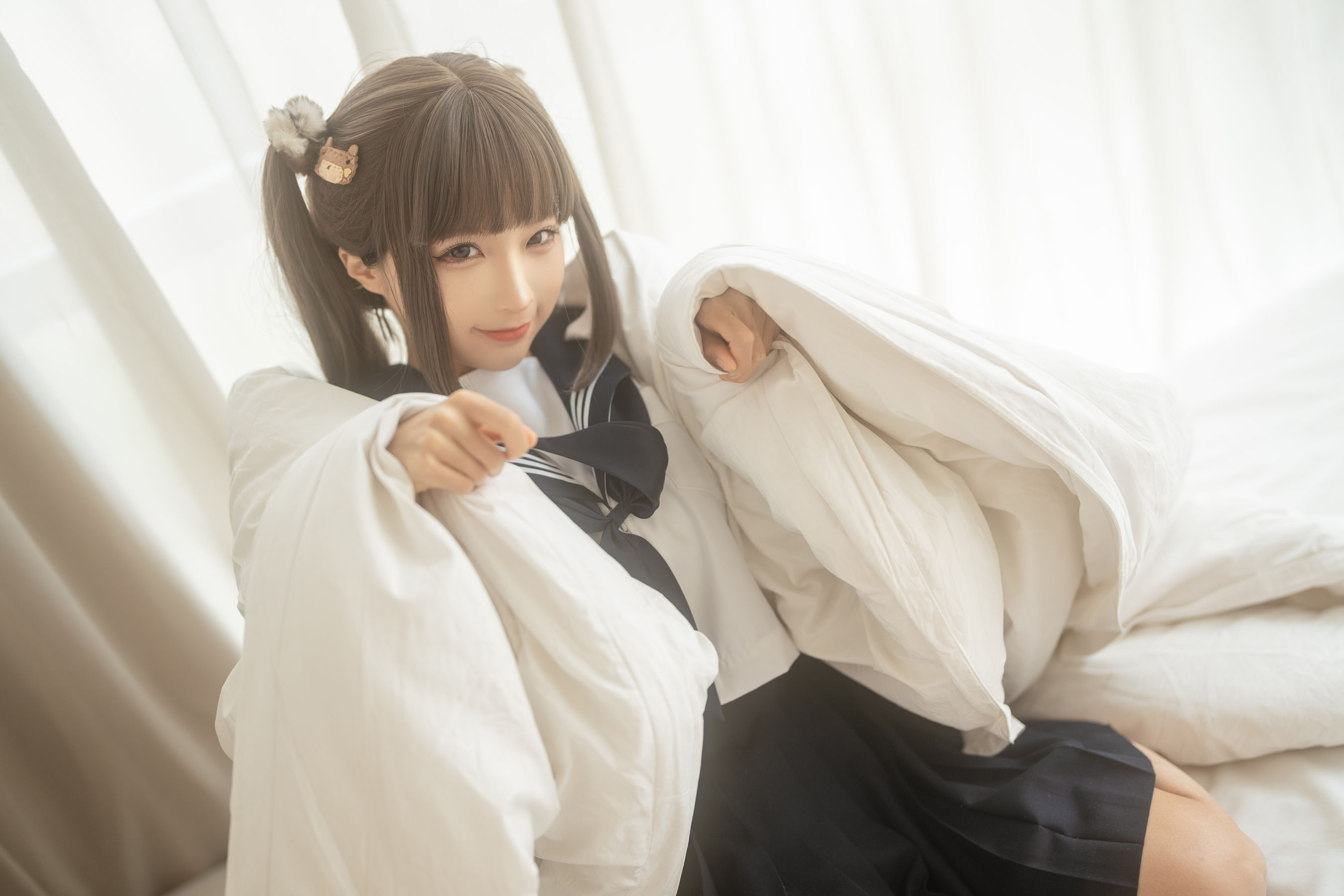 [福利COS] 动漫博主蠢沫沫 - 被窝JK