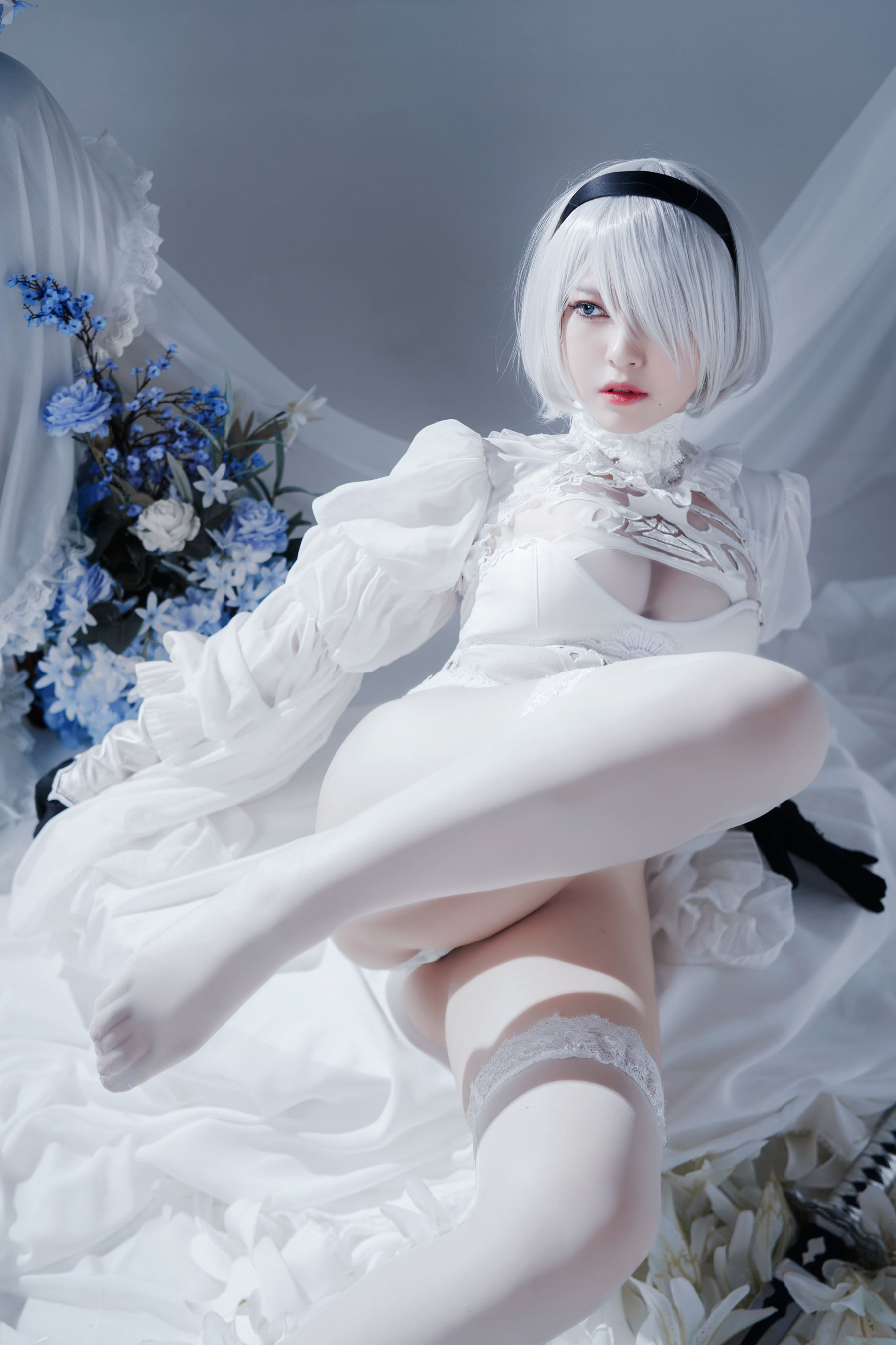 [福利COS] 半半子 - Automataヨルハ二号B型 白いドレス