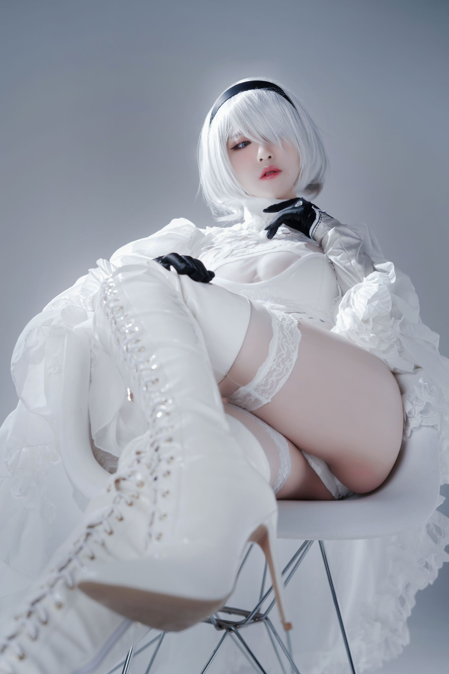 [福利COS] 半半子 - Automataヨルハ二号B型 白いドレス