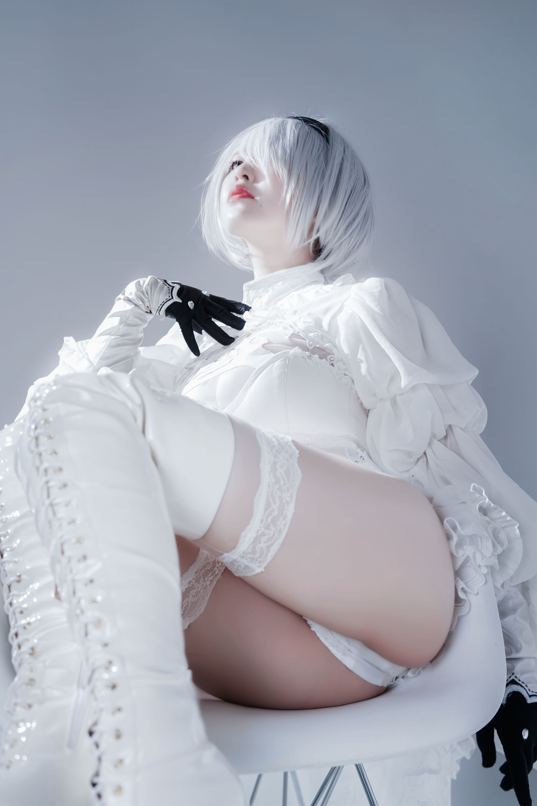 [福利COS] 半半子 - Automataヨルハ二号B型 白いドレス