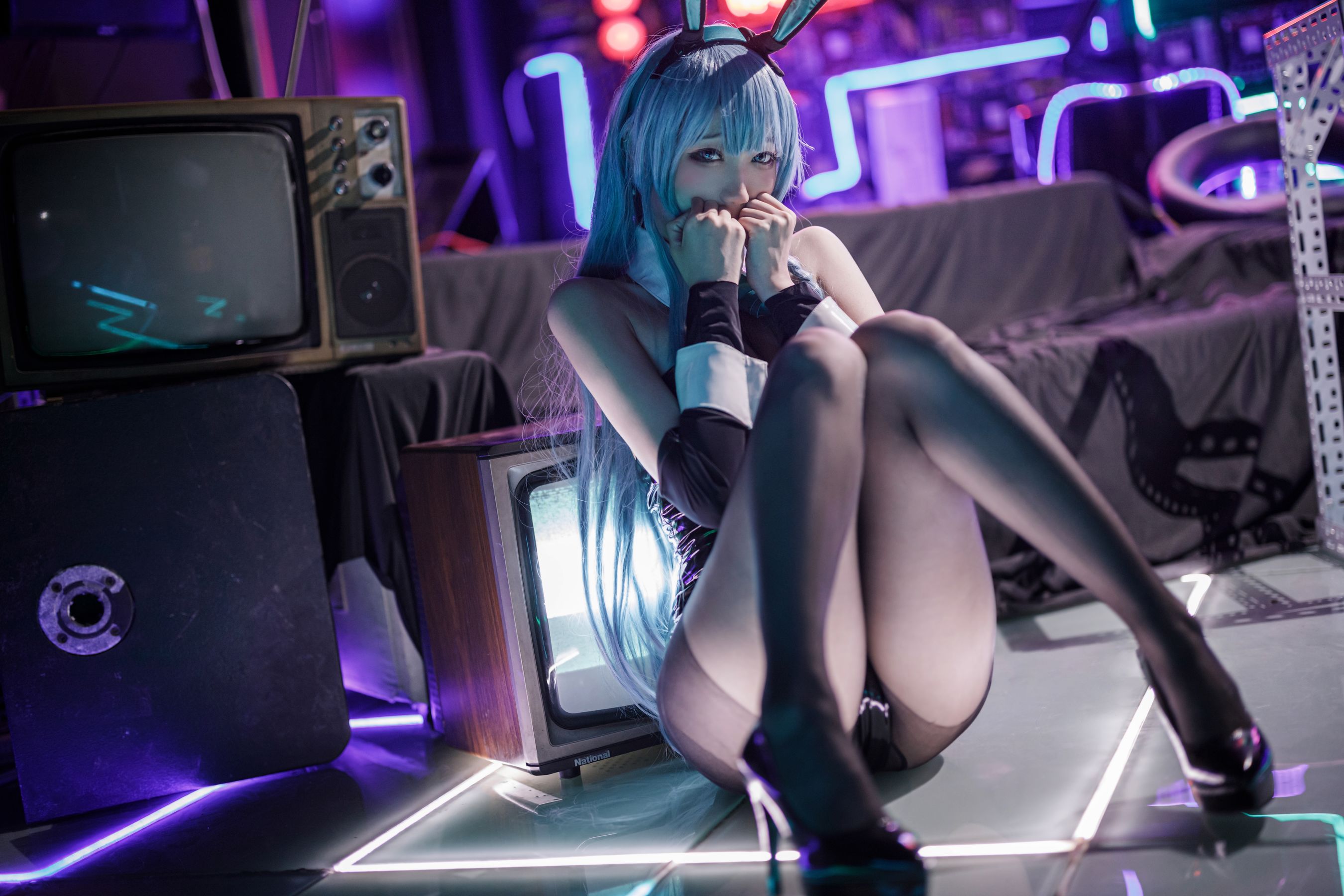 [福利COS] 周叽是可爱兔兔 - 树城兔女郎