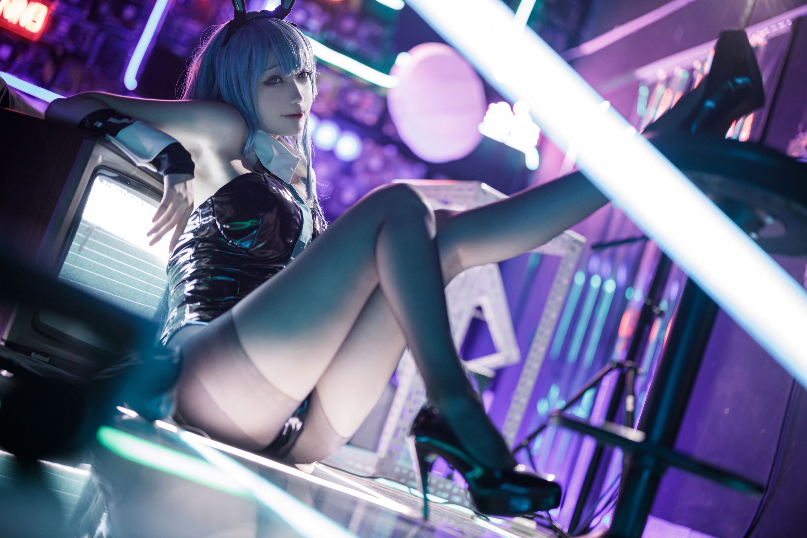 [福利COS] 周叽是可爱兔兔 - 树城兔女郎