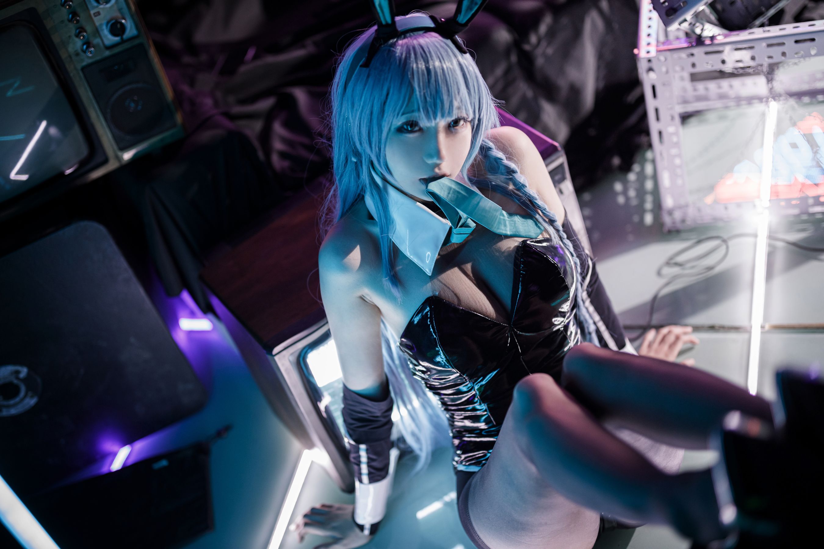 [福利COS] 周叽是可爱兔兔 - 树城兔女郎