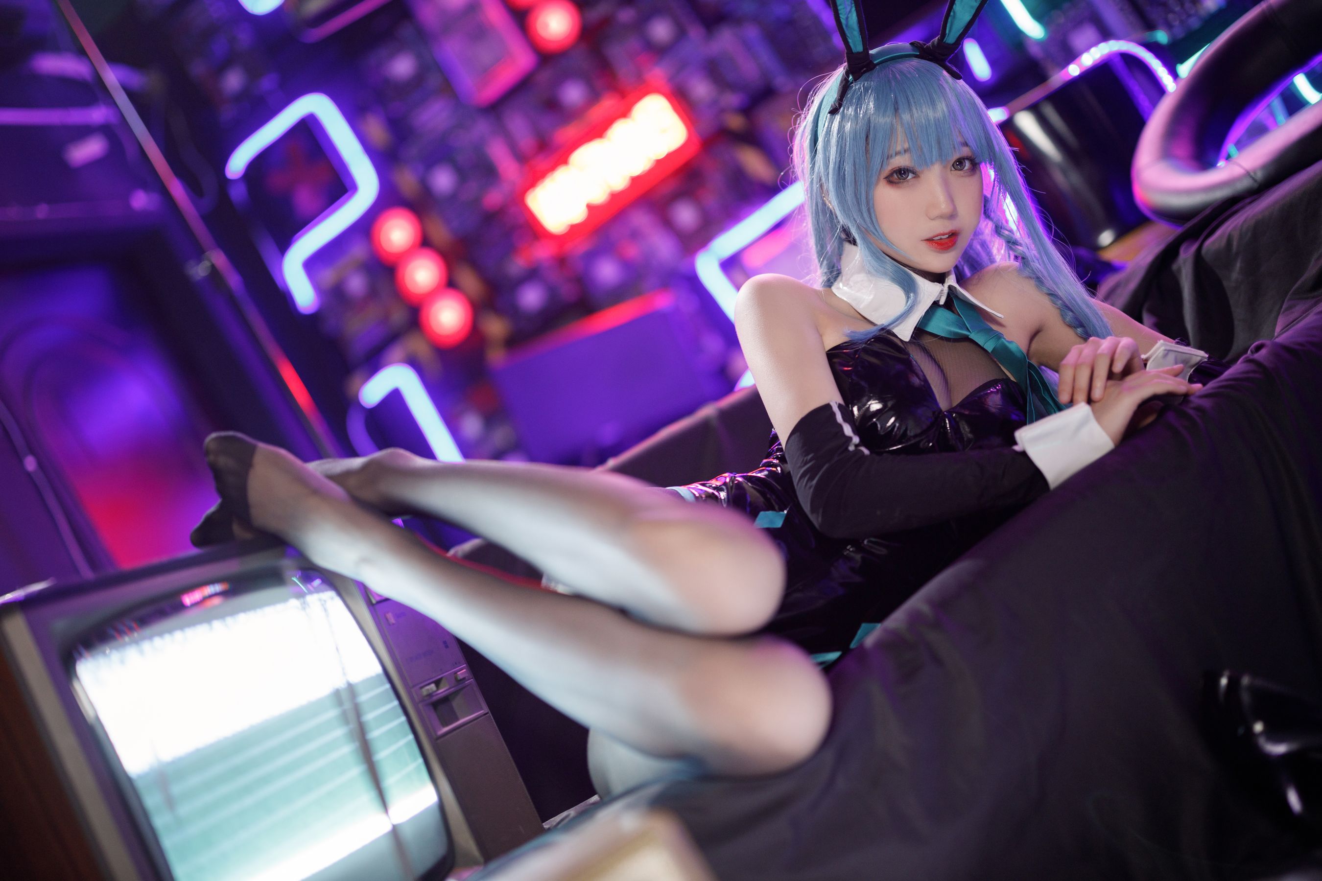 [福利COS] 周叽是可爱兔兔 - 树城兔女郎