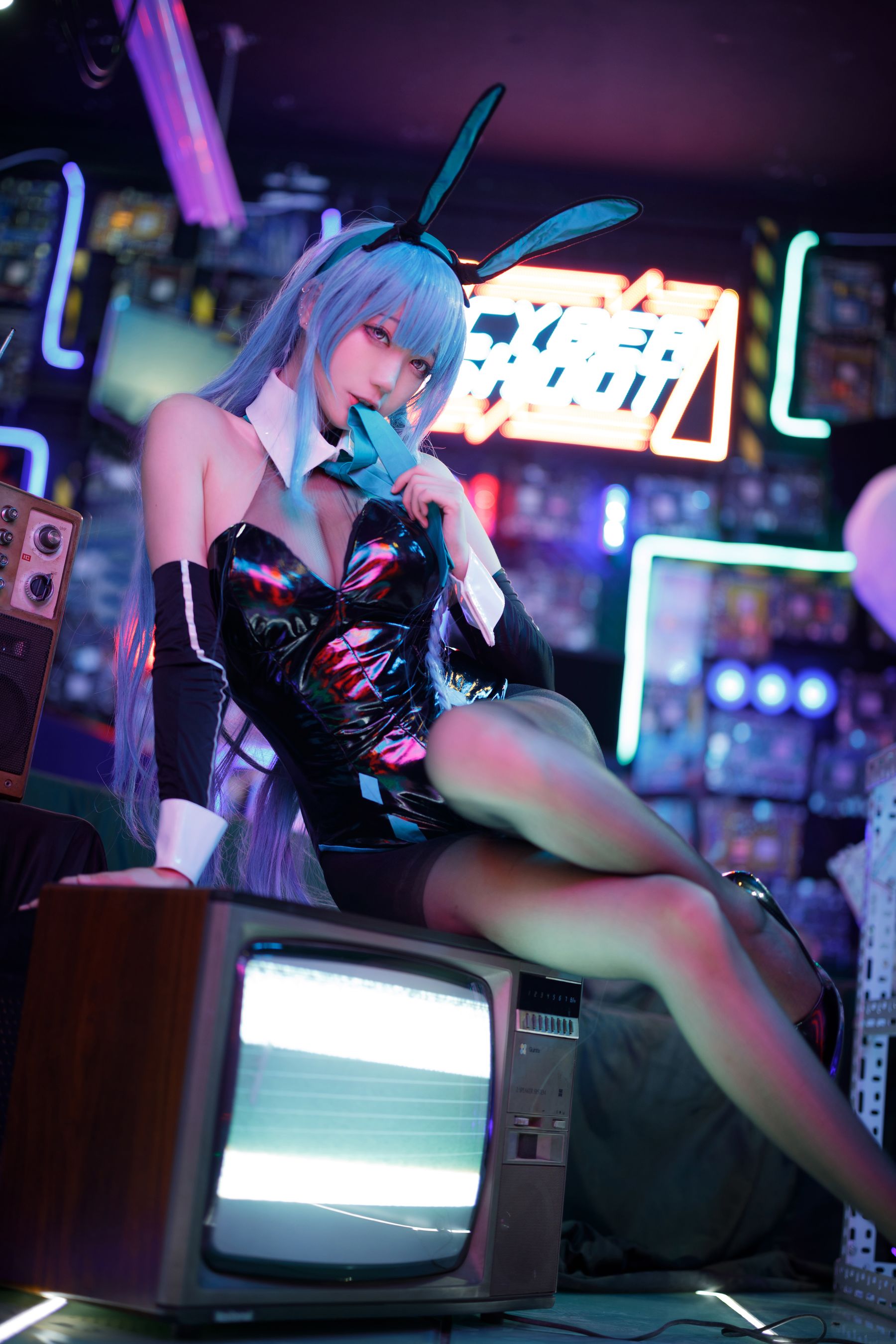 [福利COS] 周叽是可爱兔兔 - 树城兔女郎