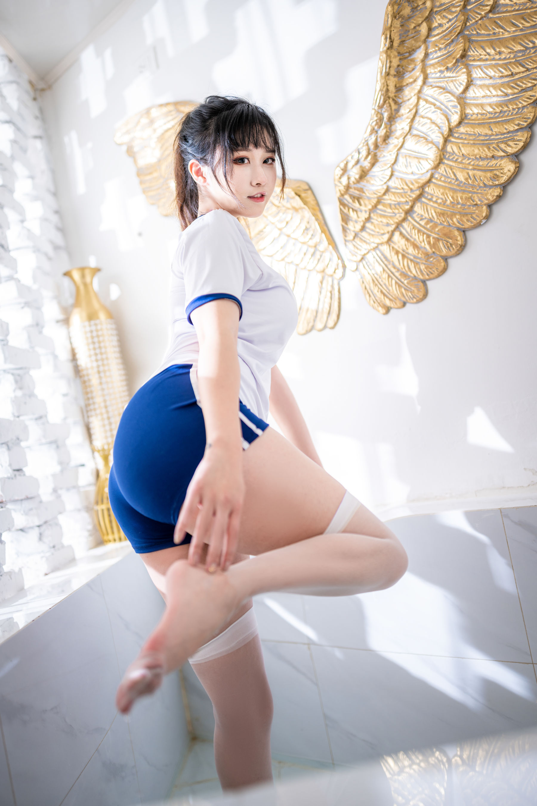 [福利COS] 奇行家狗崽(棕桠阿狗崽) - 浴场的体操服