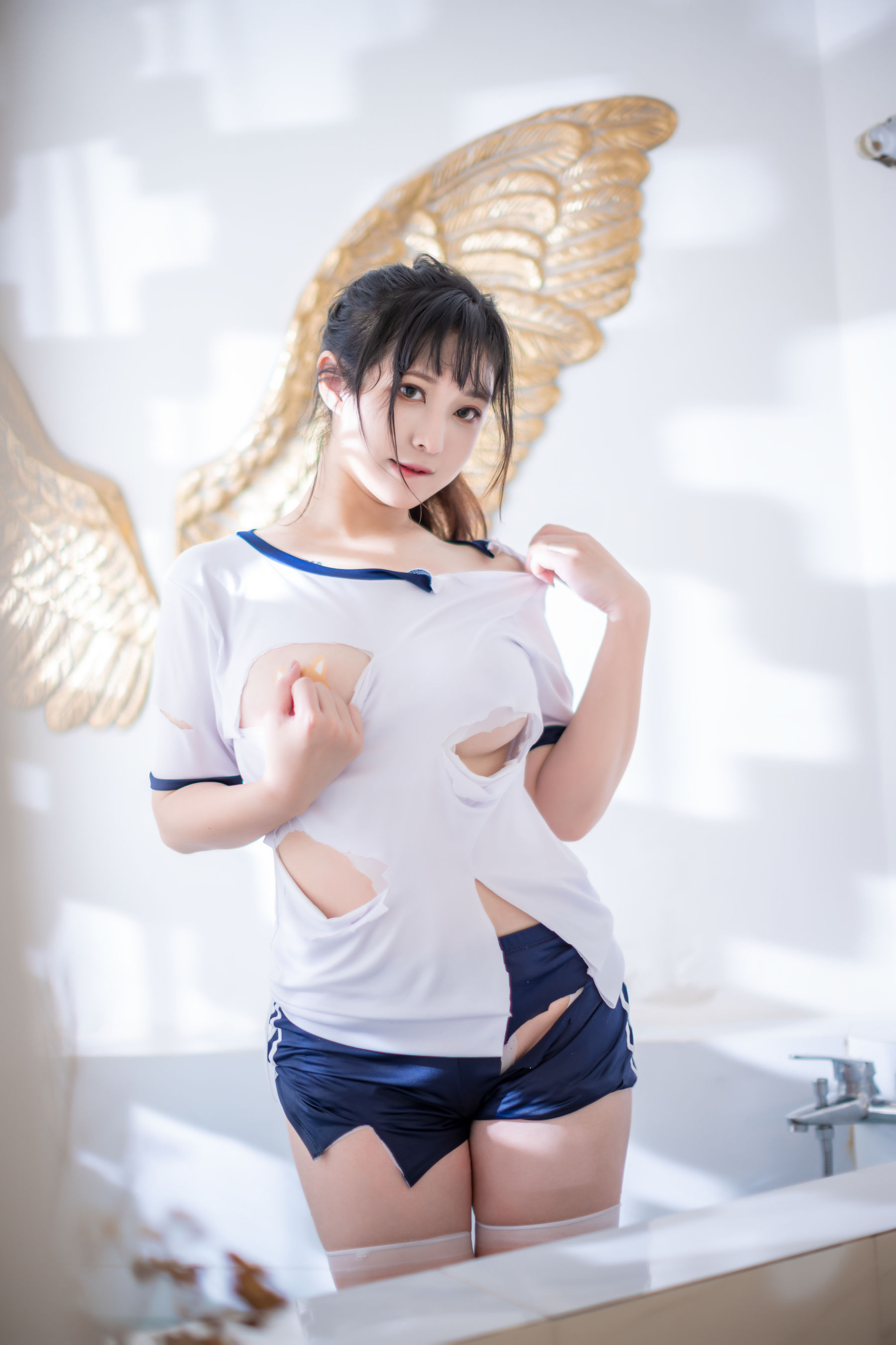 [福利COS] 奇行家狗崽(棕桠阿狗崽) - 浴场的体操服