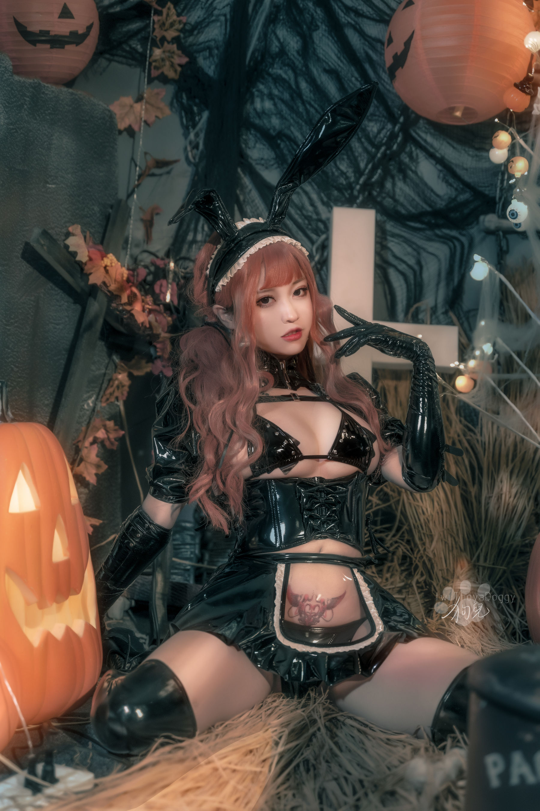 [福利COS] 奇行家狗崽(棕桠阿狗崽) - 漆皮兔女仆