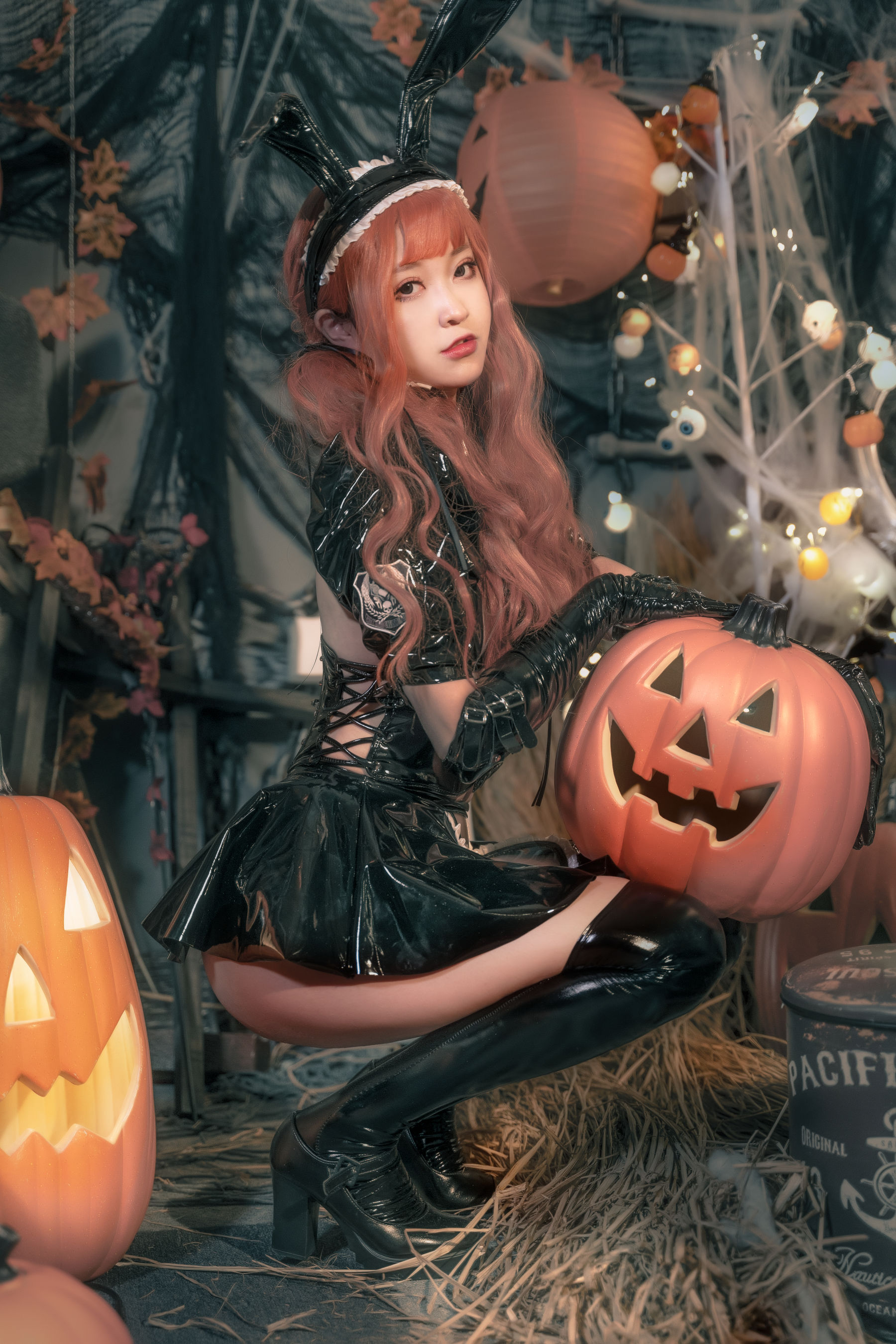 [福利COS] 奇行家狗崽(棕桠阿狗崽) - 漆皮兔女仆