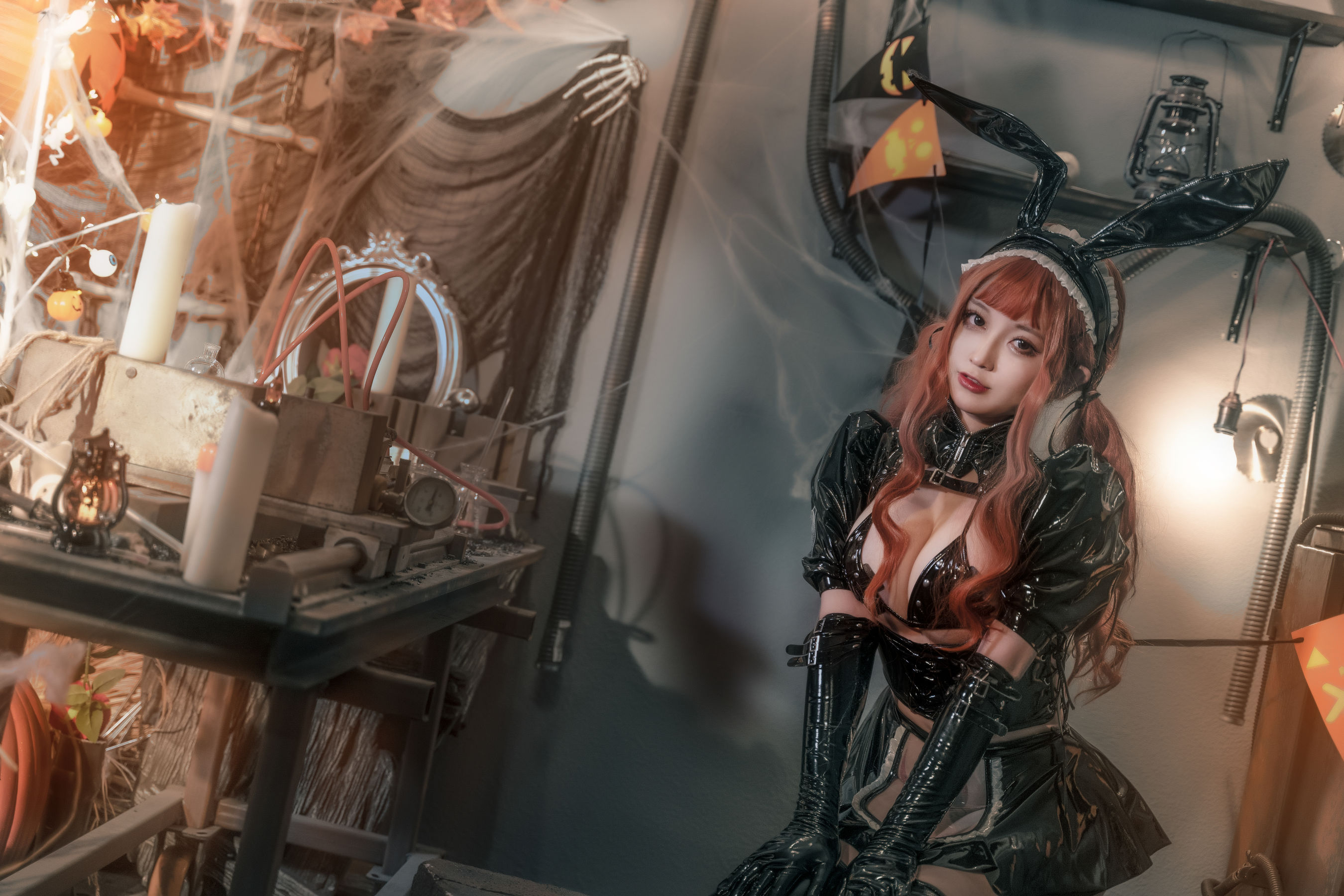 [福利COS] 奇行家狗崽(棕桠阿狗崽) - 漆皮兔女仆