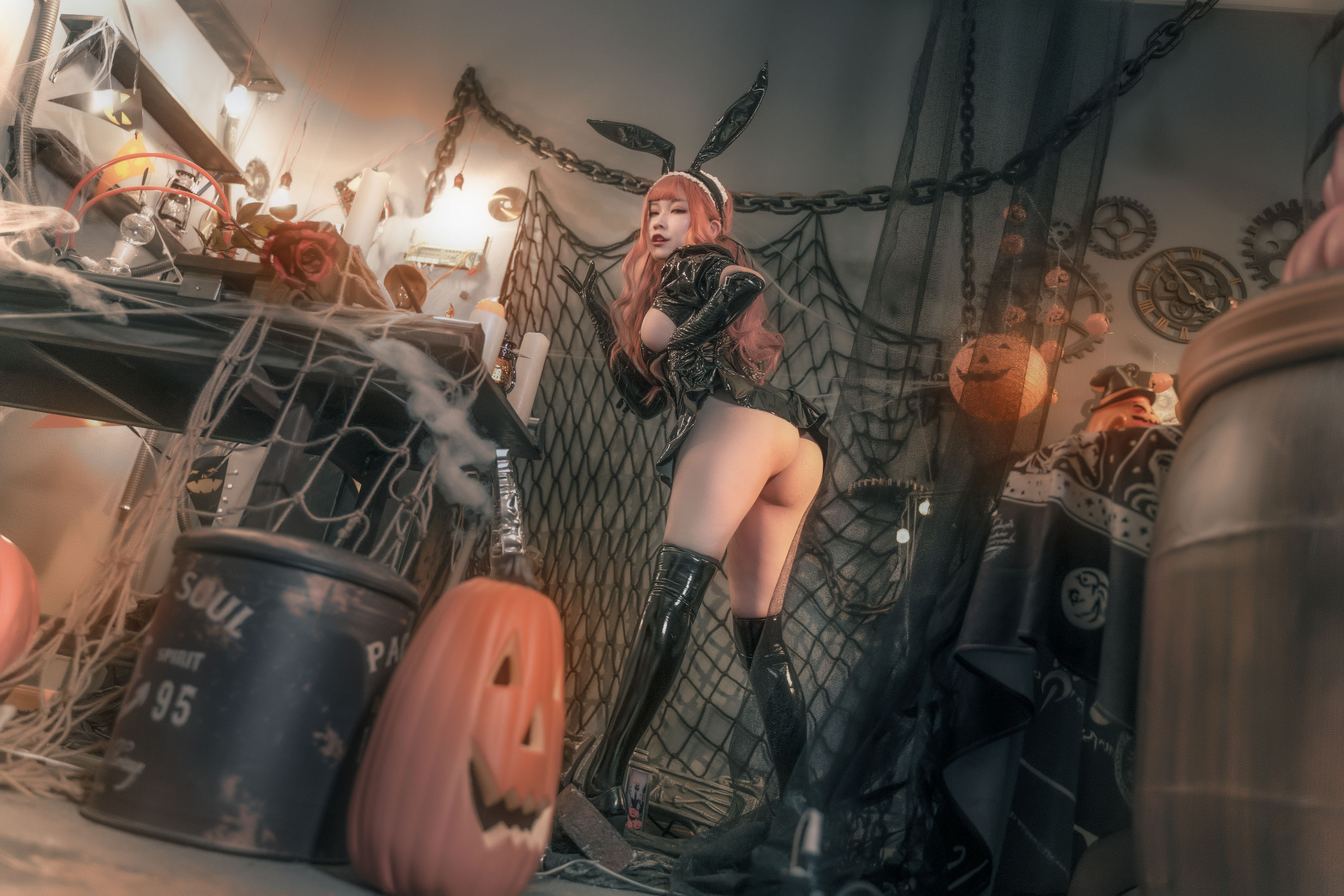 [福利COS] 奇行家狗崽(棕桠阿狗崽) - 漆皮兔女仆