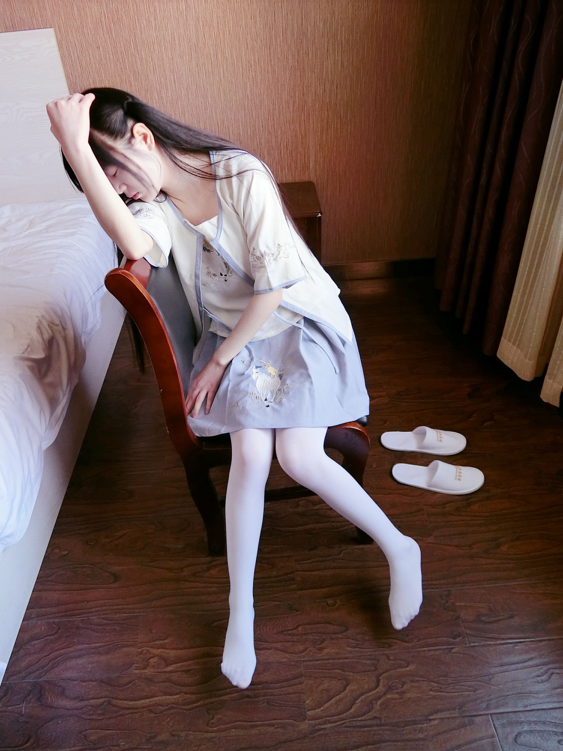 [福利COS] 微博萌妹子西尔酱 - 古风小西尔