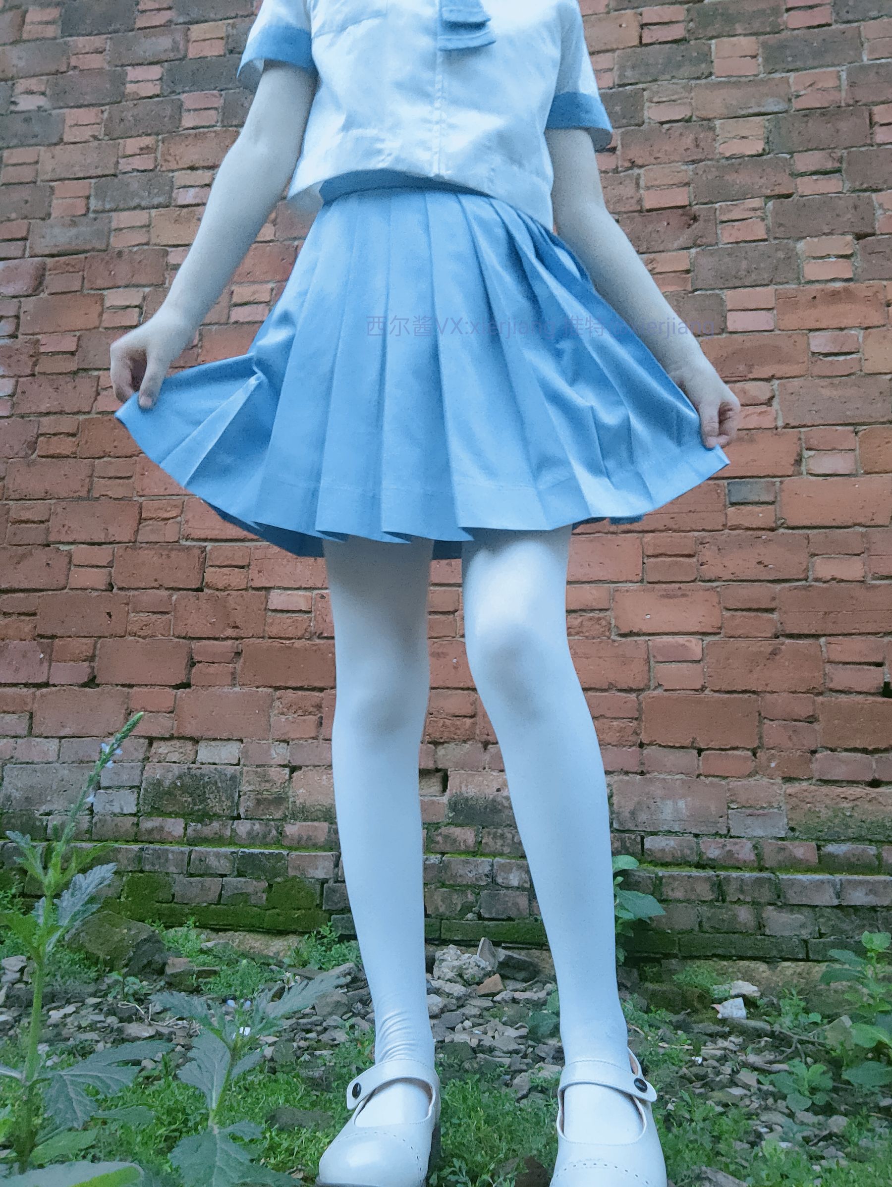 [福利COS] 微博萌妹子西尔酱 - 青草水手服