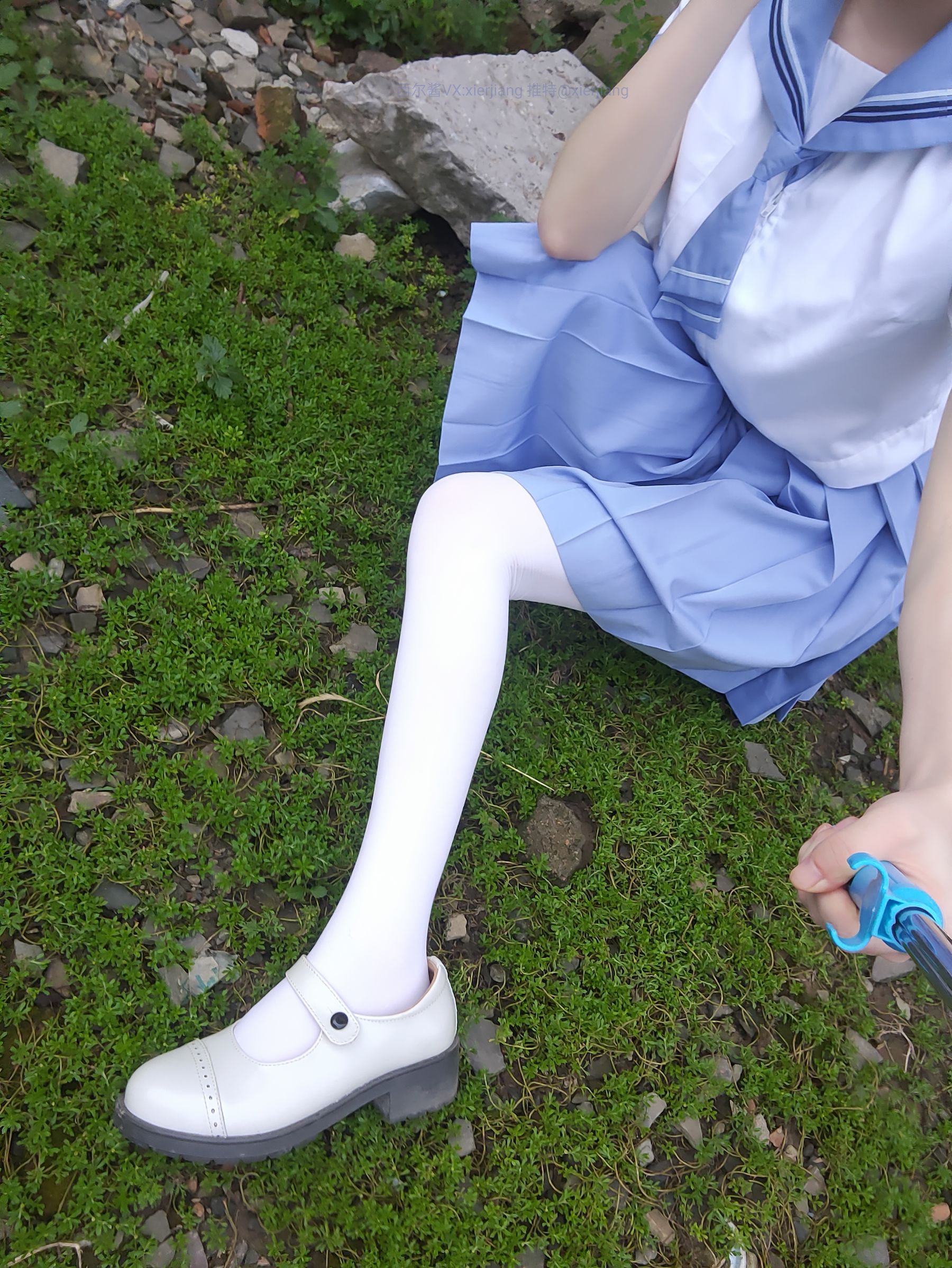 [福利COS] 微博萌妹子西尔酱 - 青草水手服