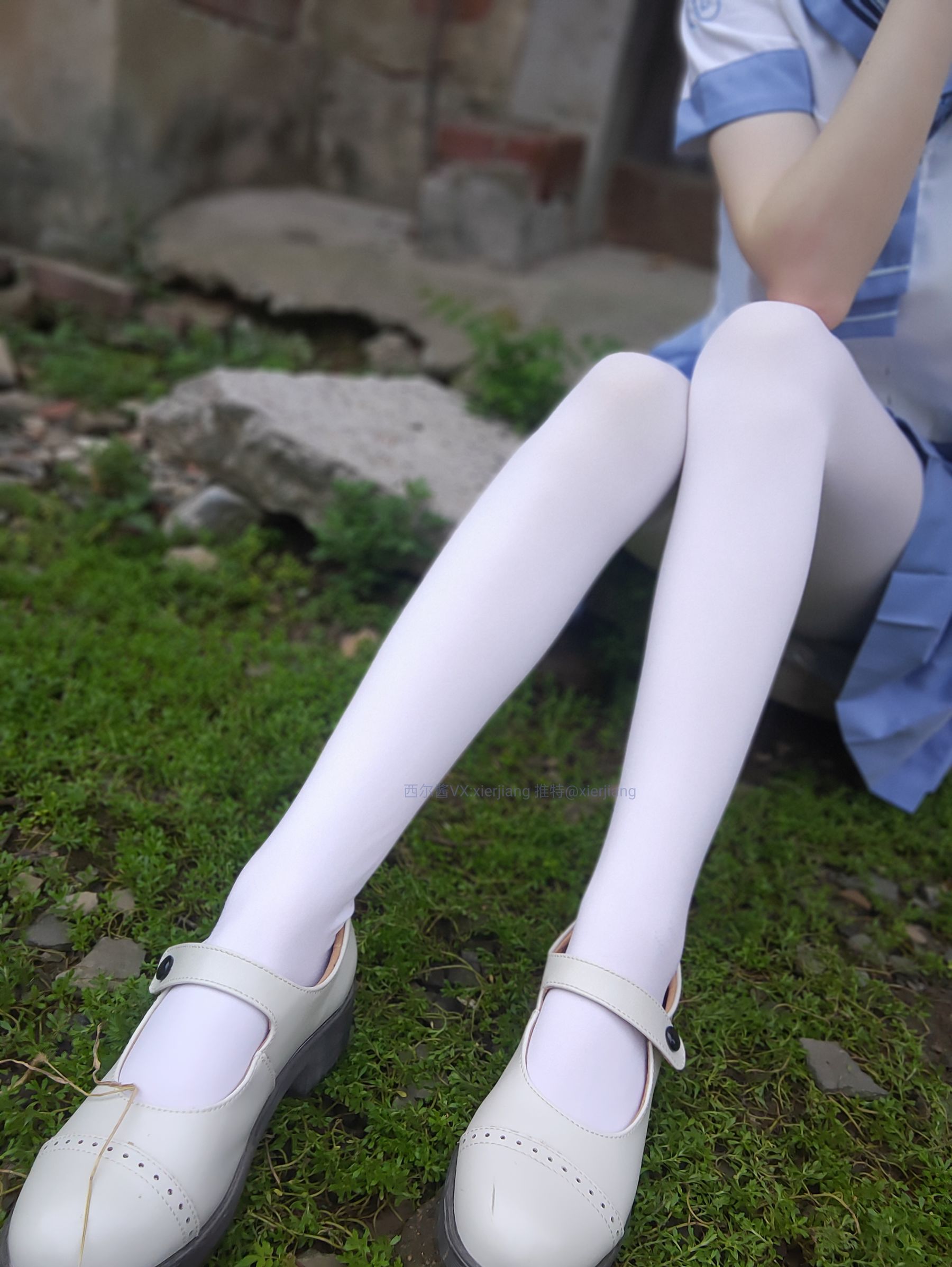 [福利COS] 微博萌妹子西尔酱 - 青草水手服