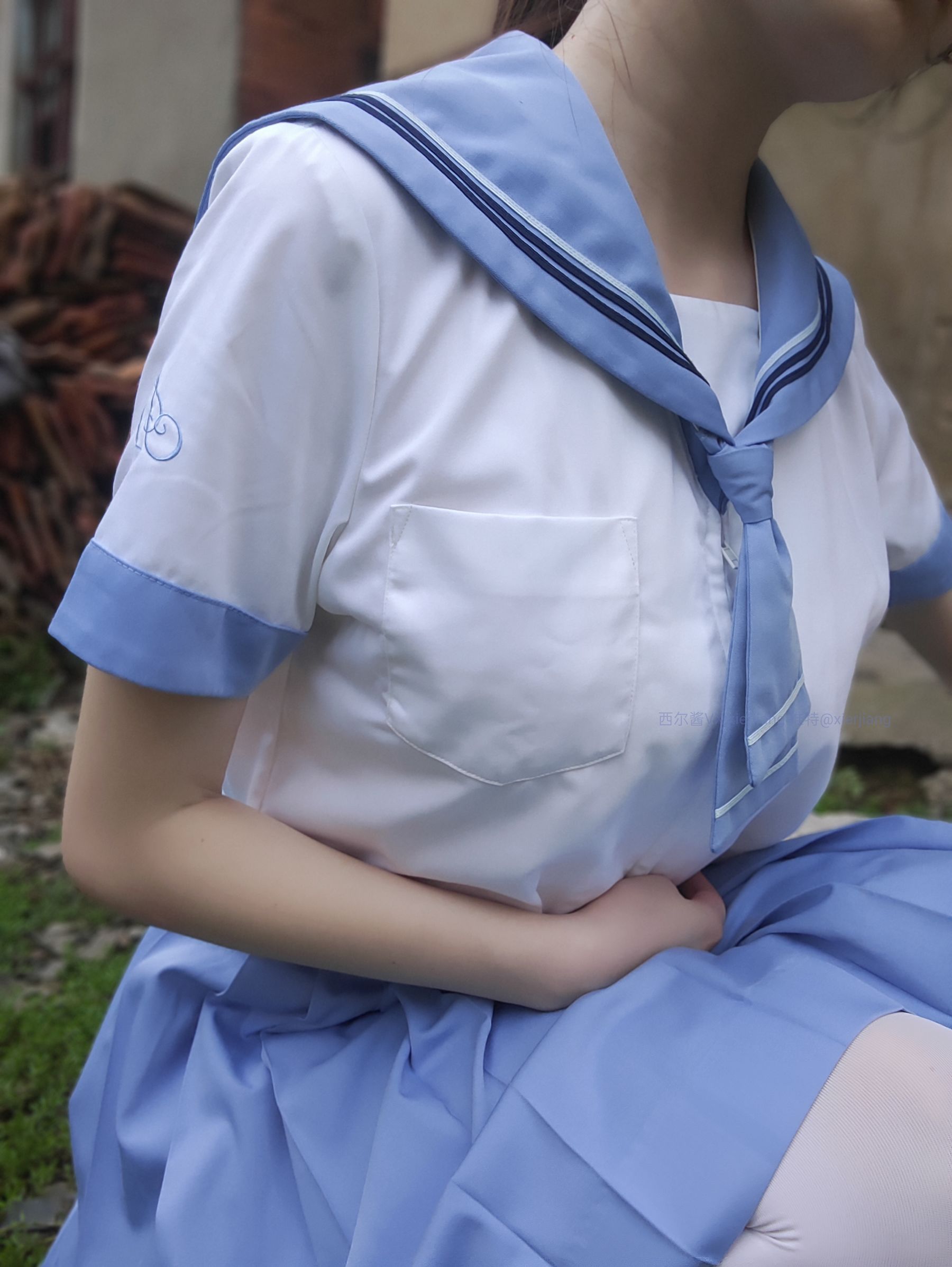 [福利COS] 微博萌妹子西尔酱 - 青草水手服