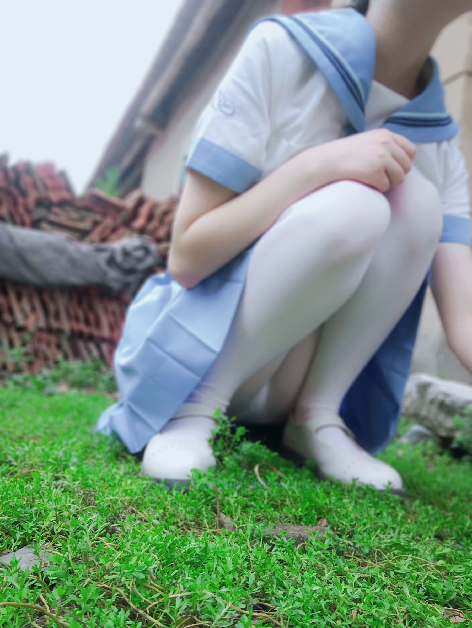[福利COS] 微博萌妹子西尔酱 - 青草水手服