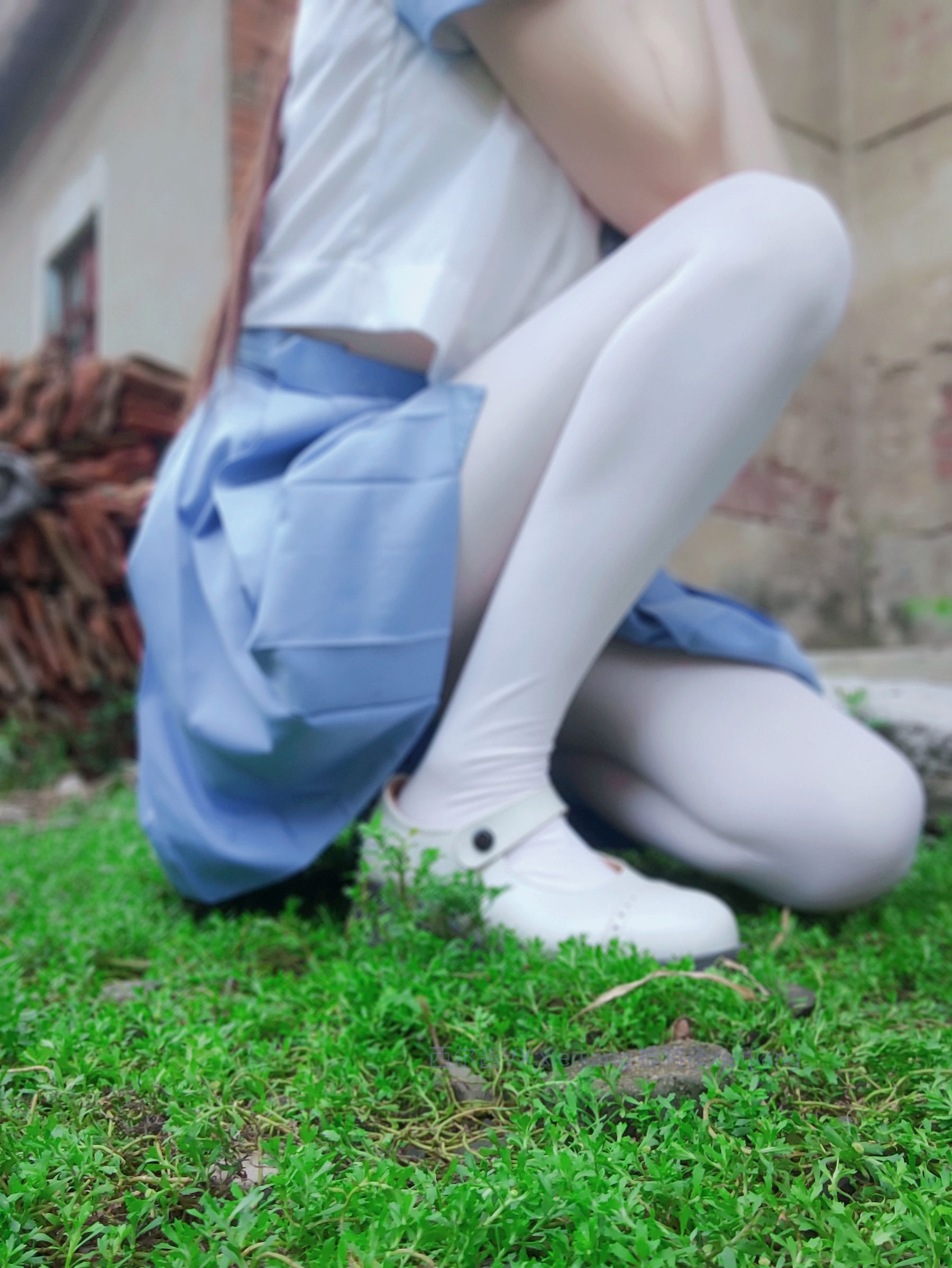 [福利COS] 微博萌妹子西尔酱 - 青草水手服