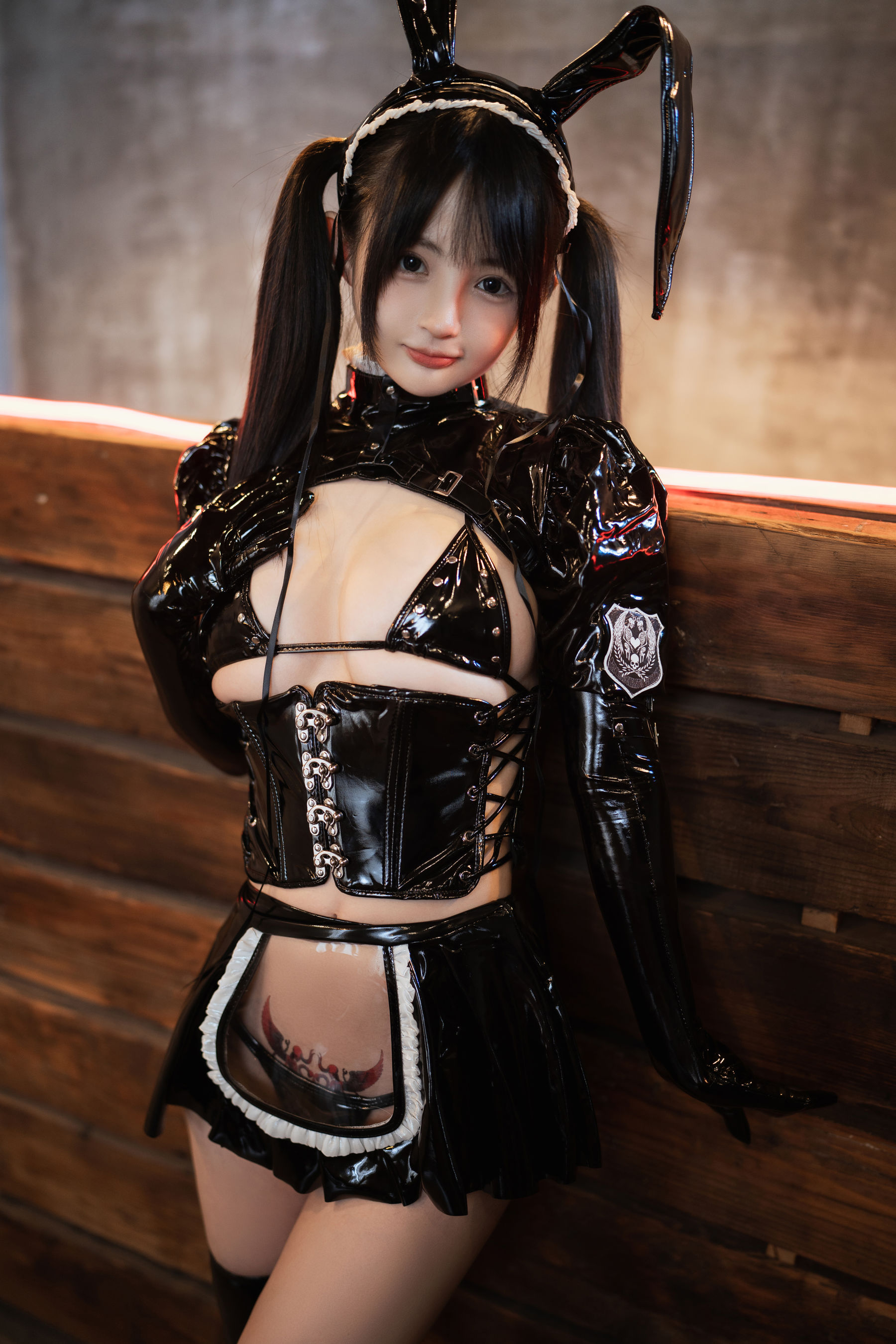[福利COS] 桜井宁宁 - 胶衣妹抖