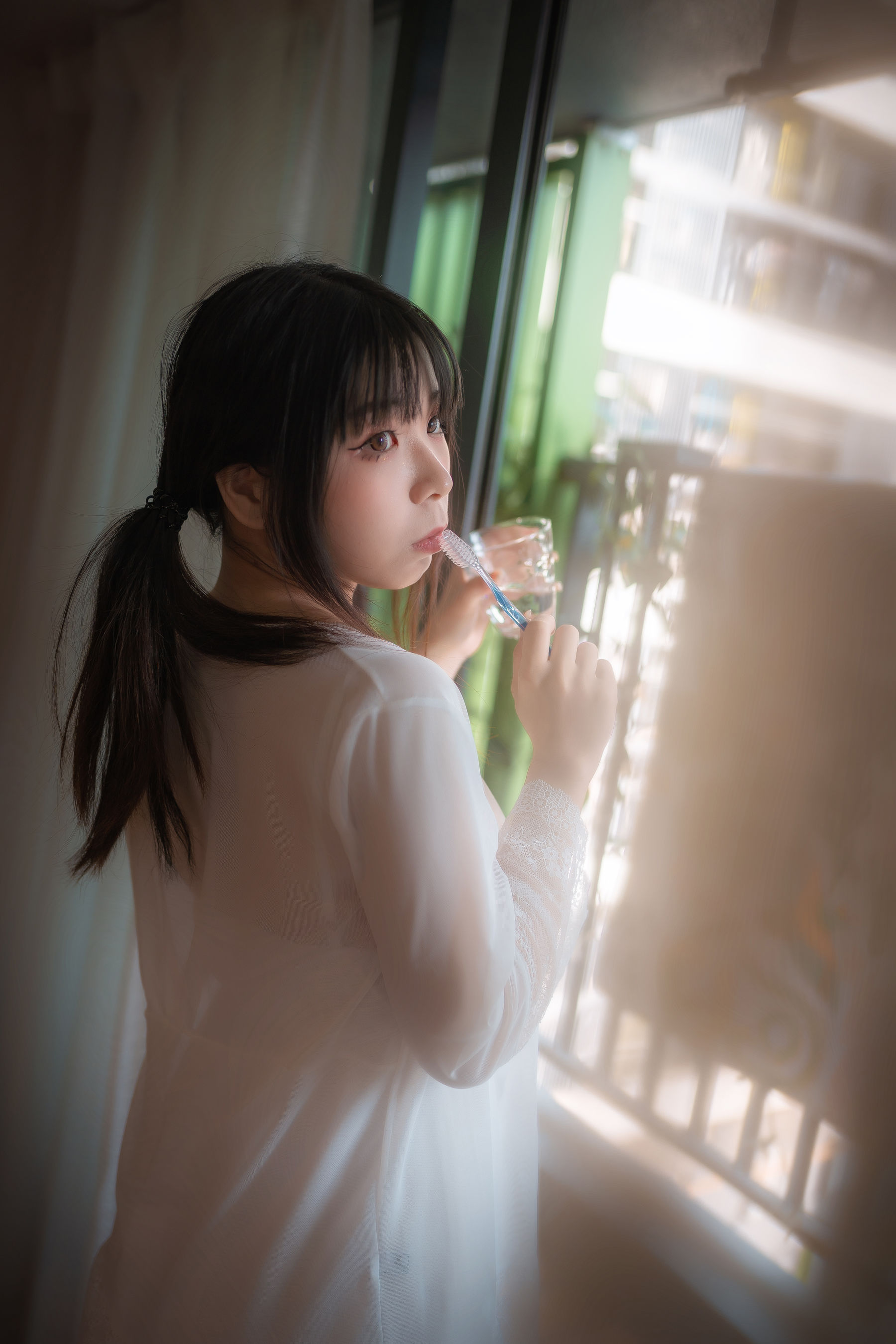 [福利COS] 自闭颜球球(无颜小天使wy) - 邻家的老婆