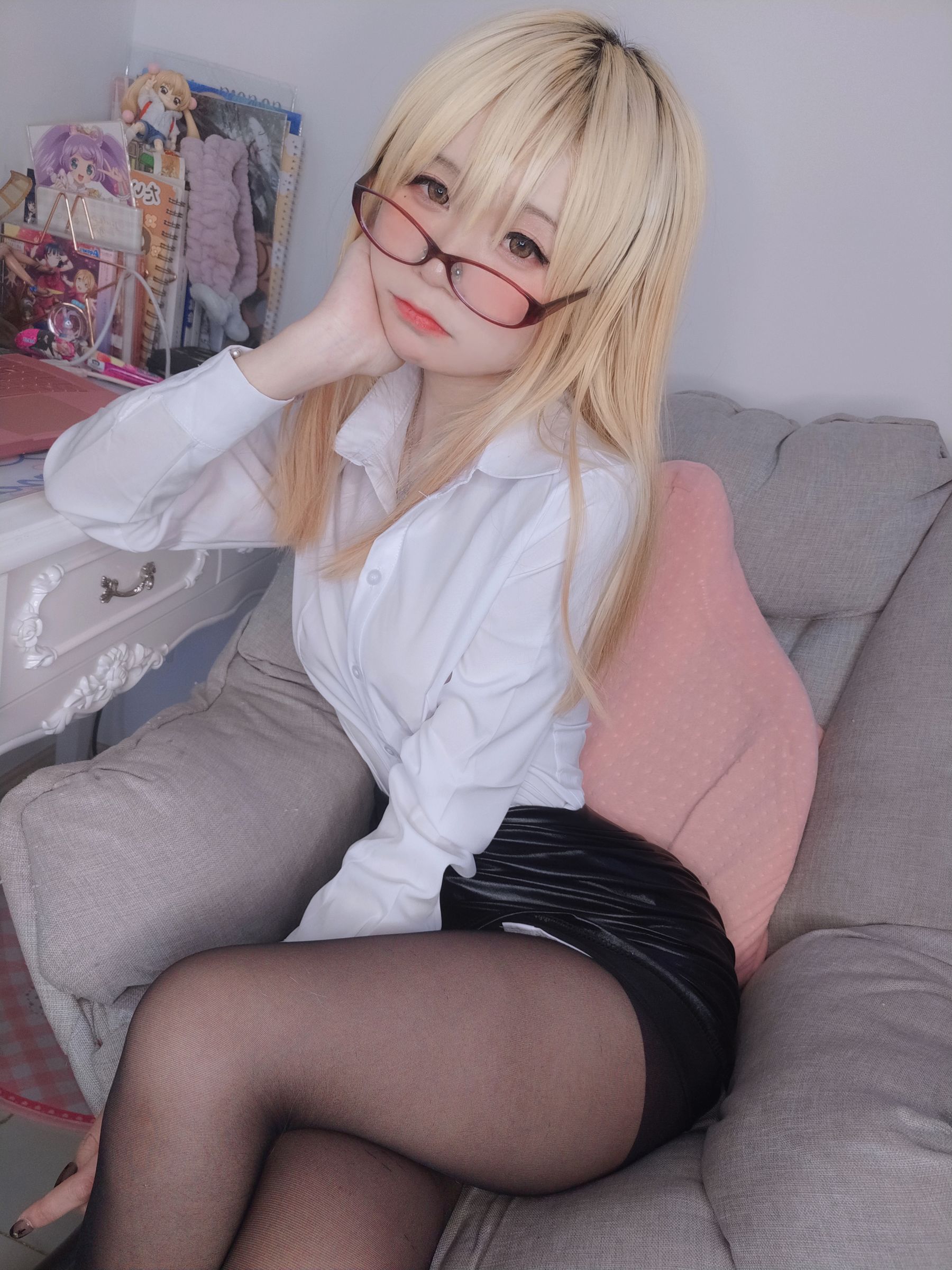 [福利COS] 萌妹子Coser摇摇乐yoyo - 在宅勤務の一日