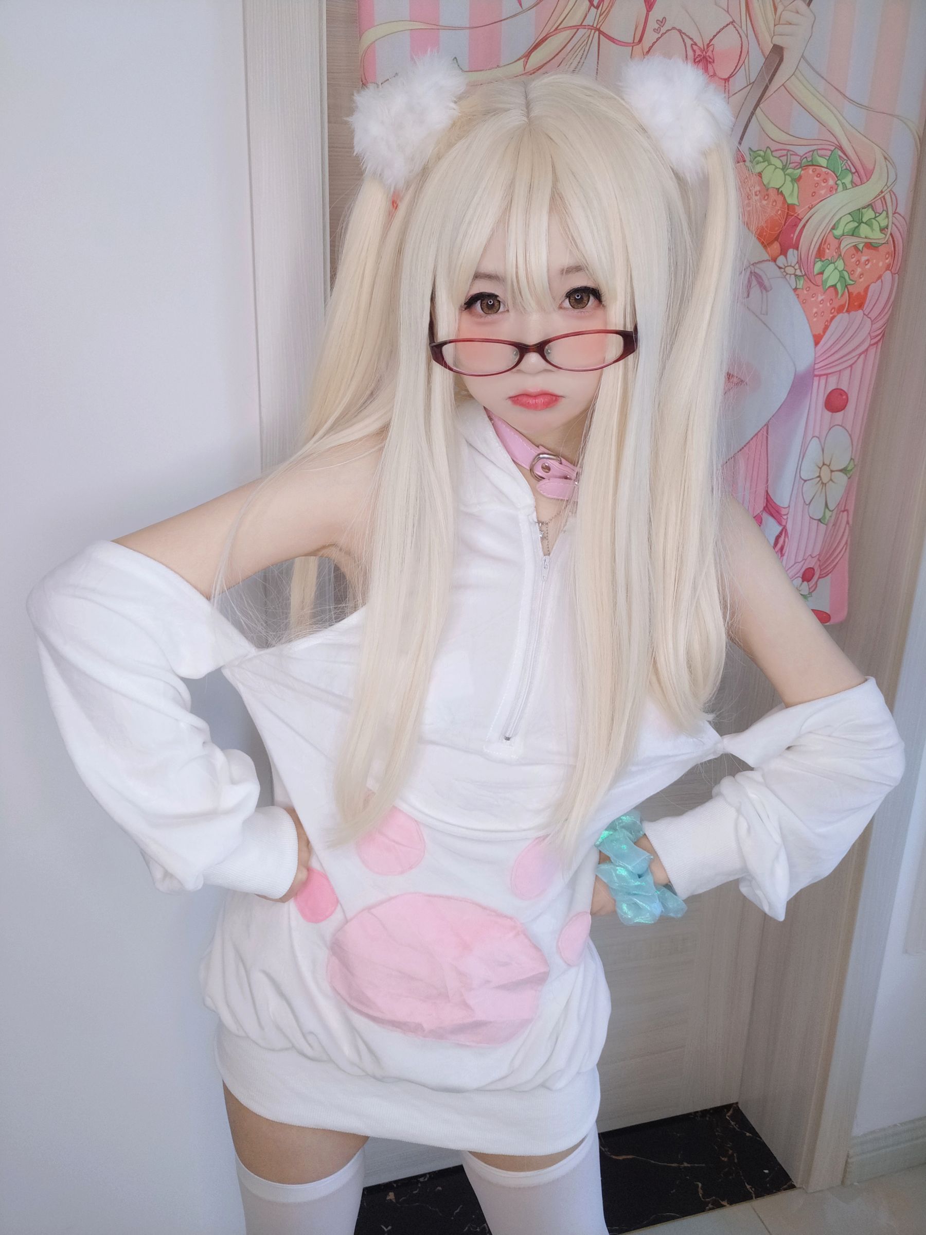[福利COS] 萌妹子Coser摇摇乐yoyo - 白いクリーム