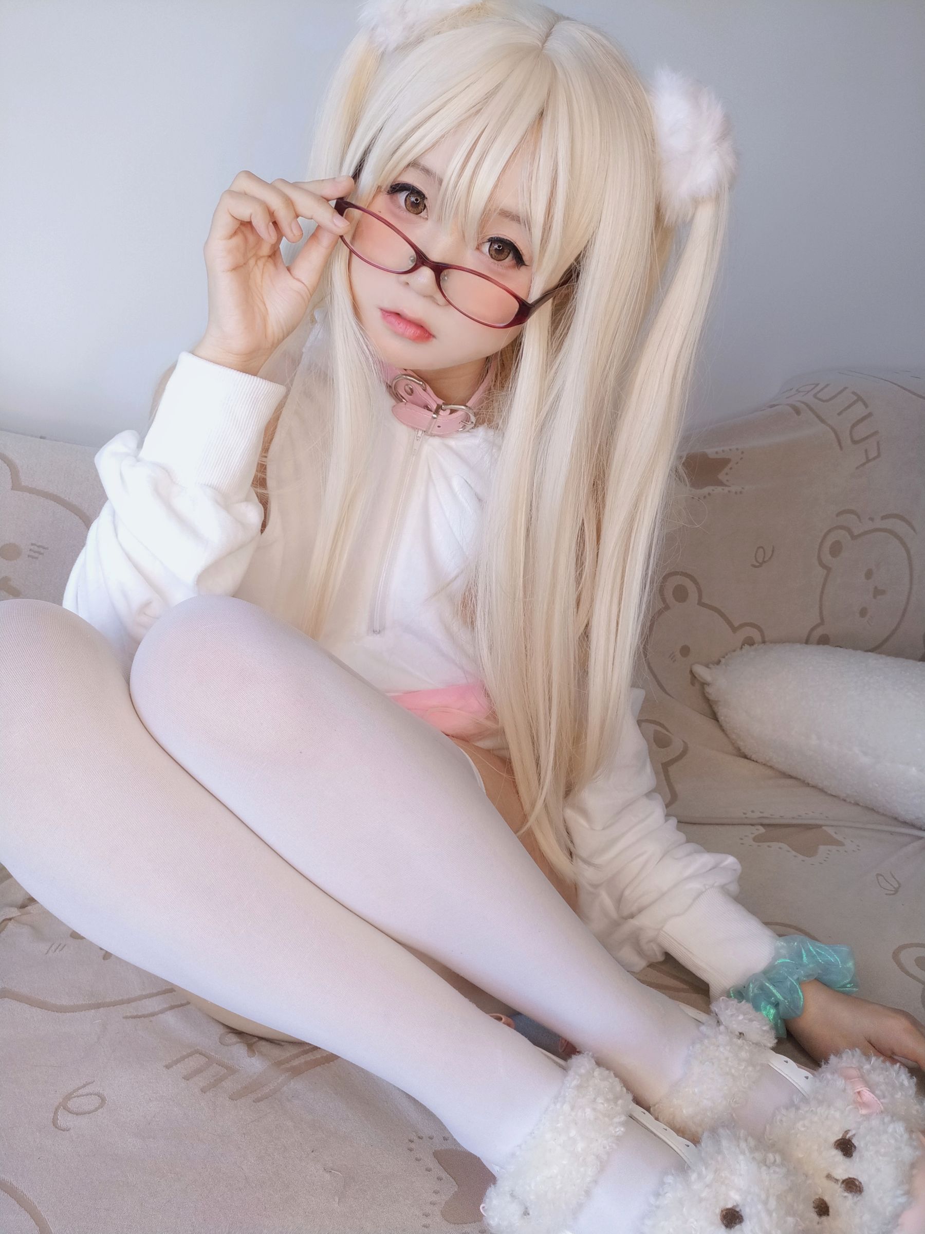 [福利COS] 萌妹子Coser摇摇乐yoyo - 白いクリーム