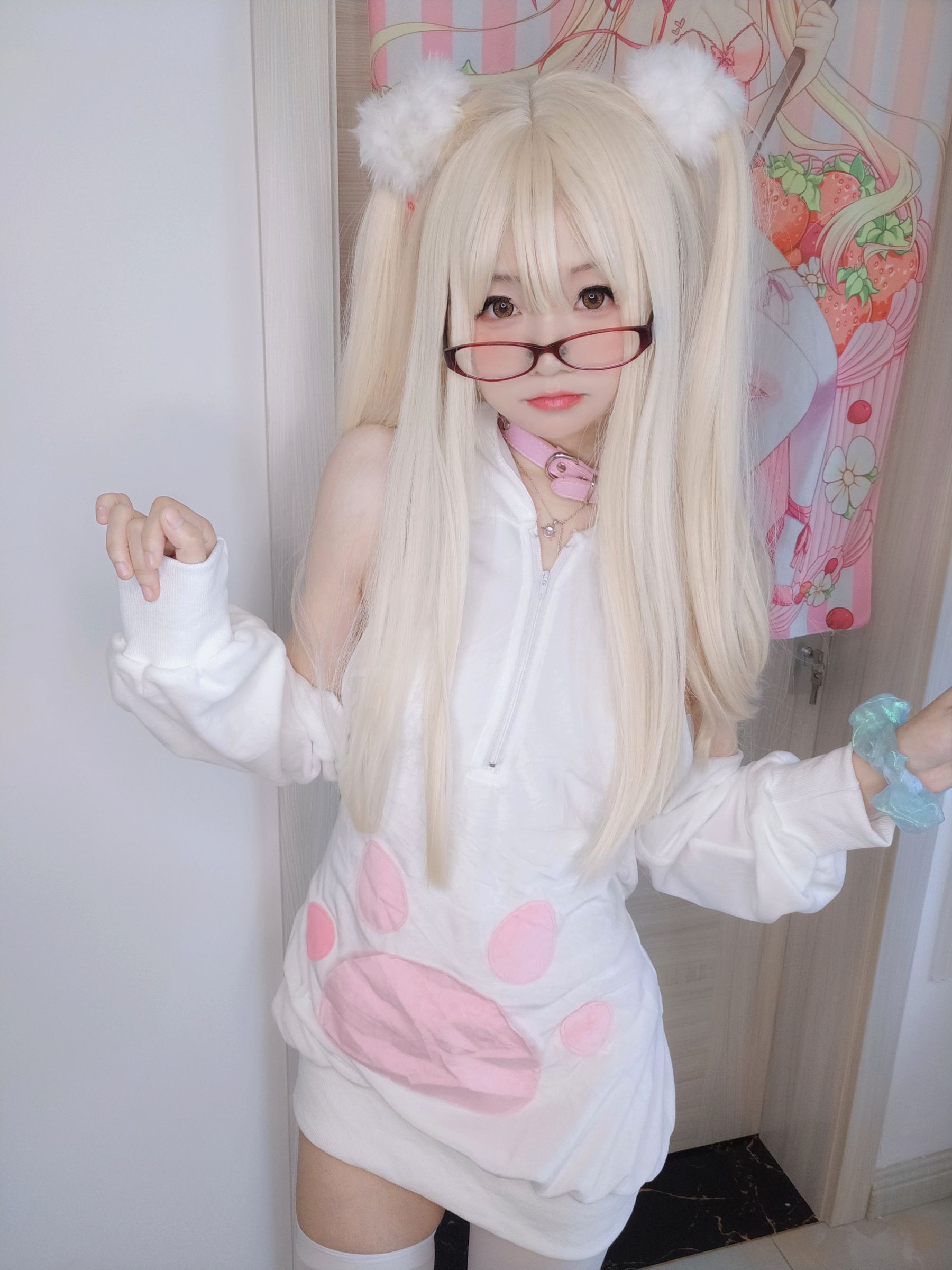 [福利COS] 萌妹子Coser摇摇乐yoyo - 白いクリーム